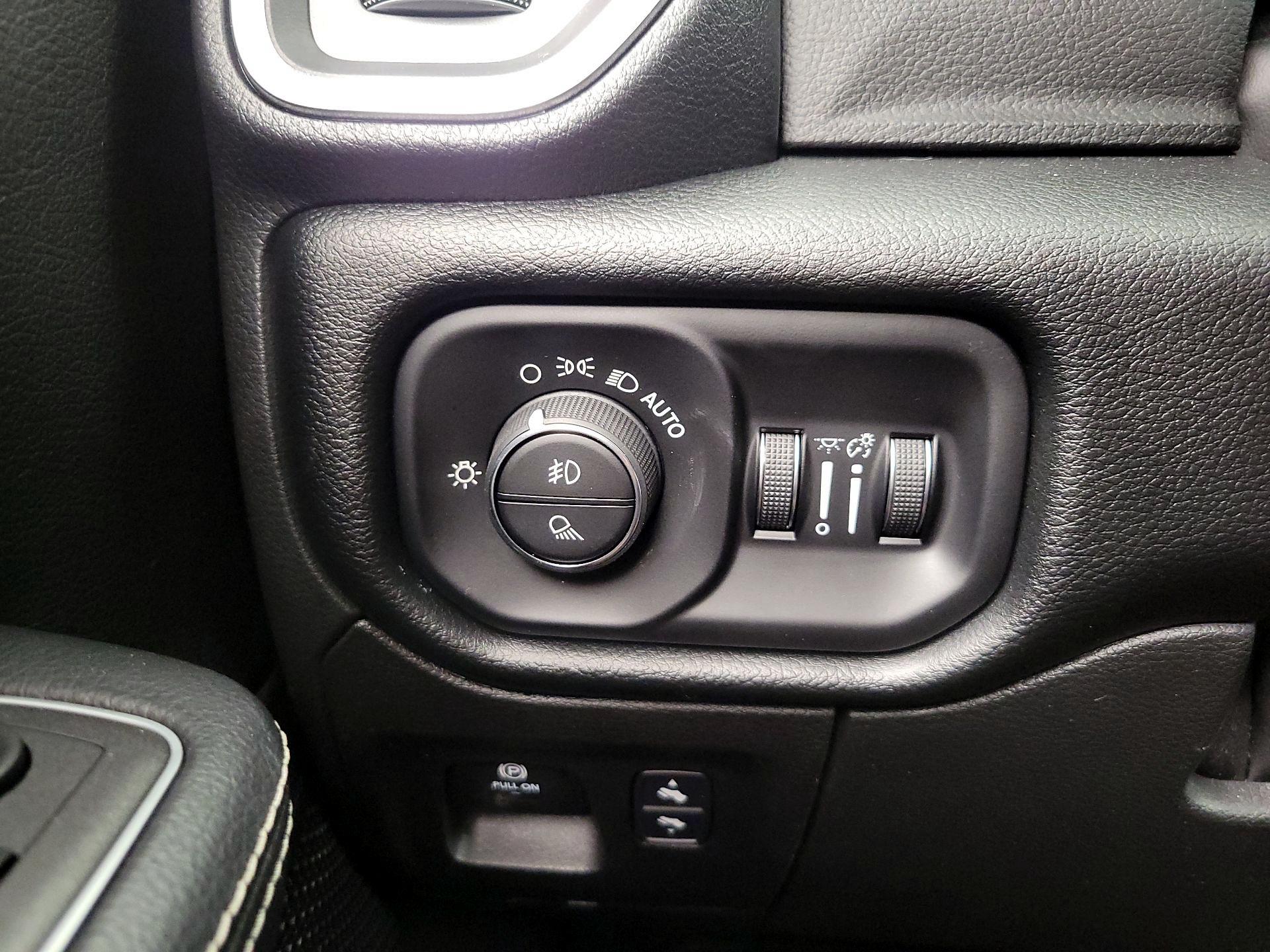 Thumbnail: 2022 RAM 1500 - 13
