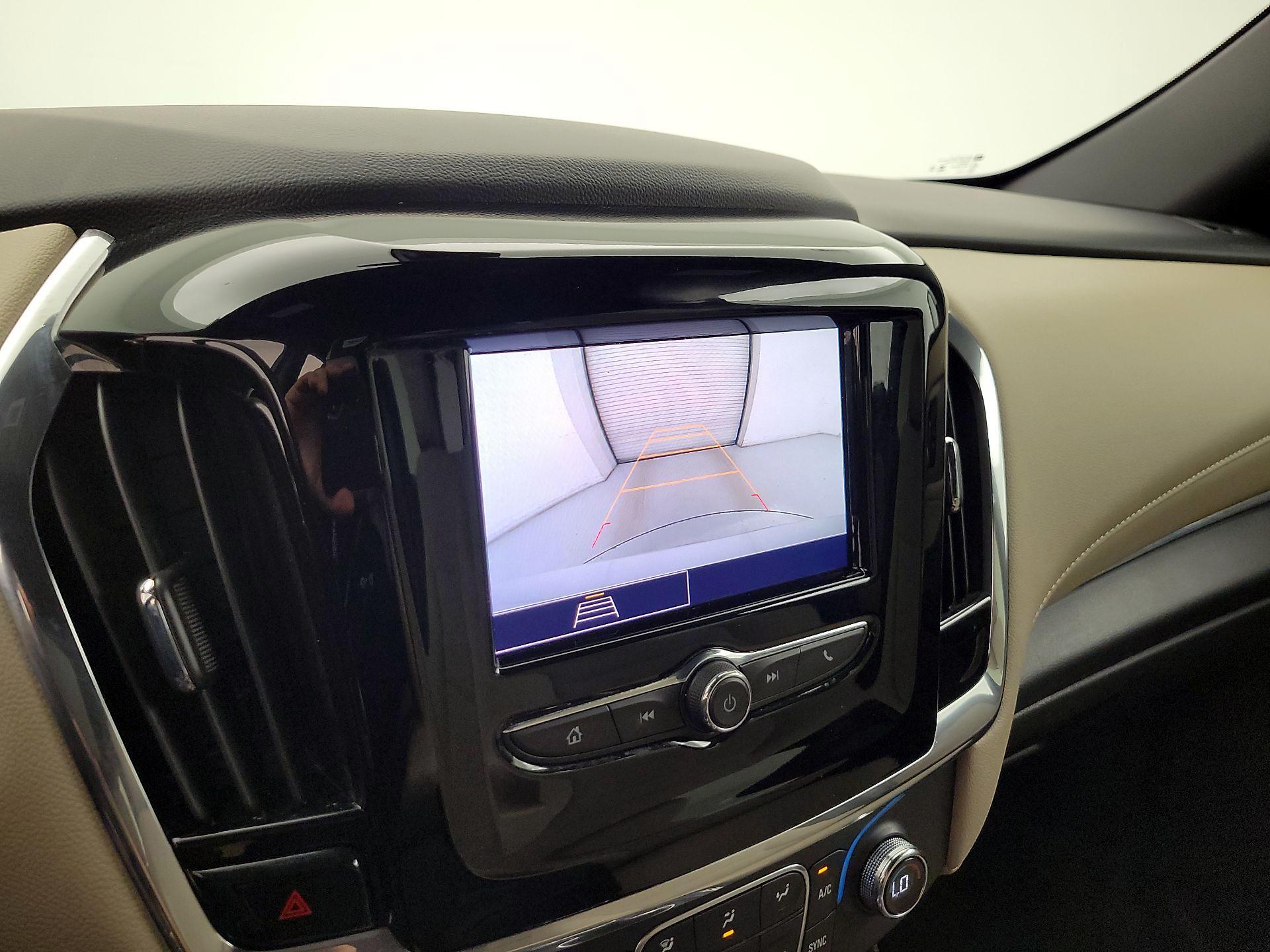 Thumbnail: 2023 Chevrolet Traverse - 15