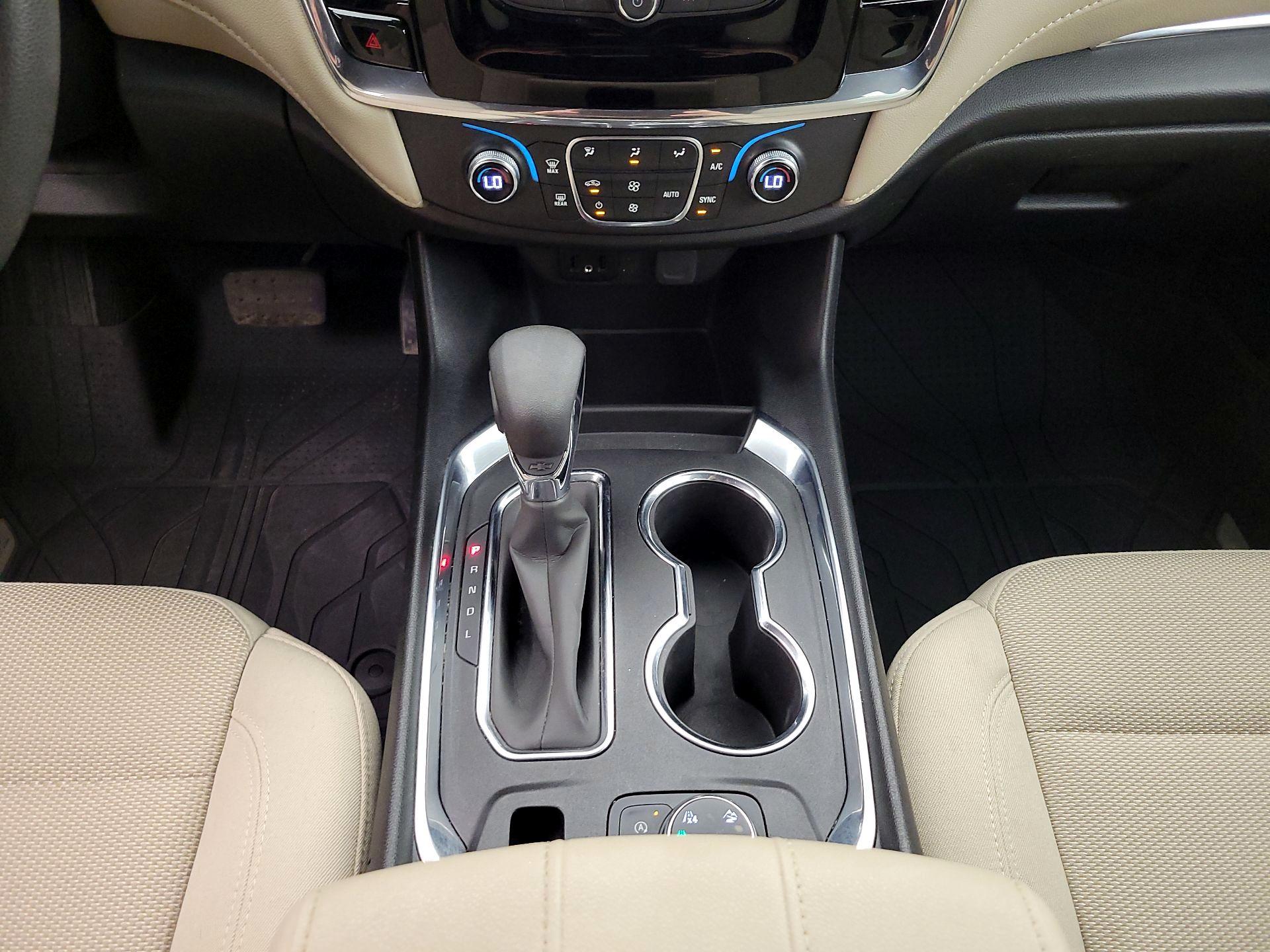 Thumbnail: 2023 Chevrolet Traverse - 18