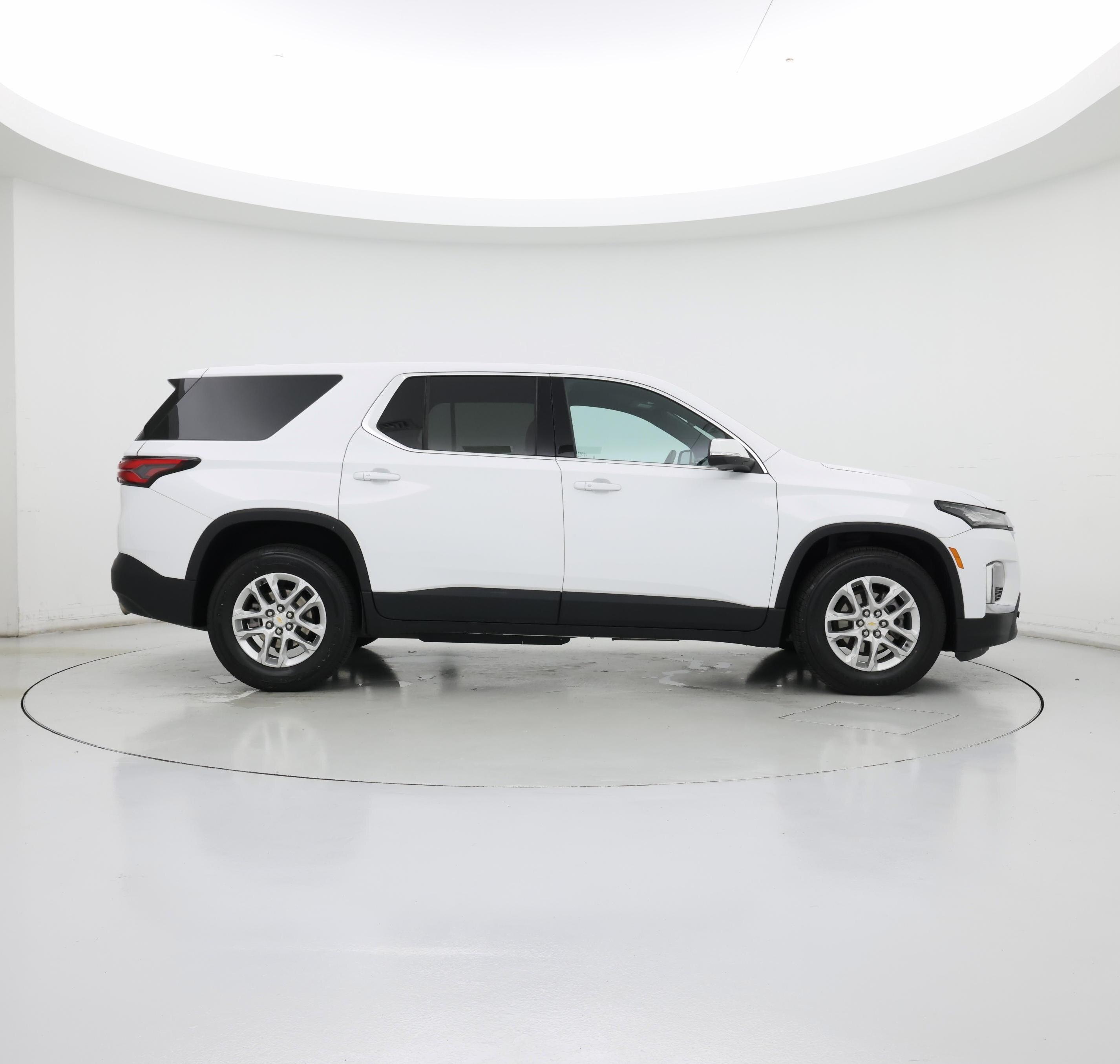 Thumbnail: 2023 Chevrolet Traverse - 7