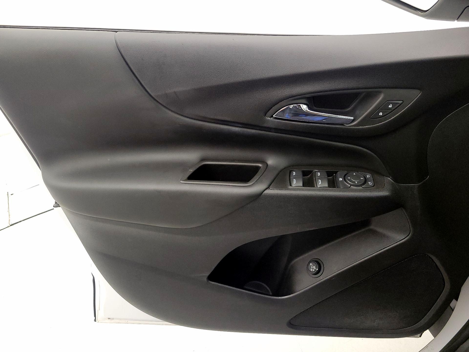Thumbnail: 2022 Chevrolet Equinox - 12