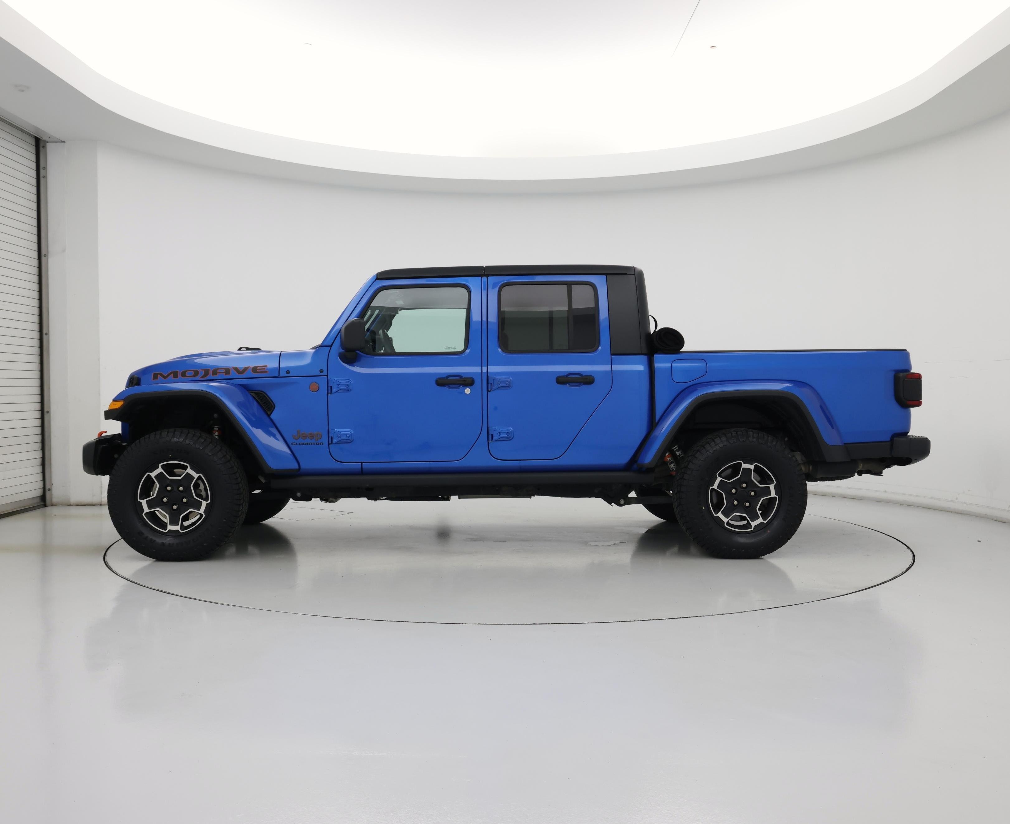 Thumbnail: 2021 Jeep Gladiator - 3