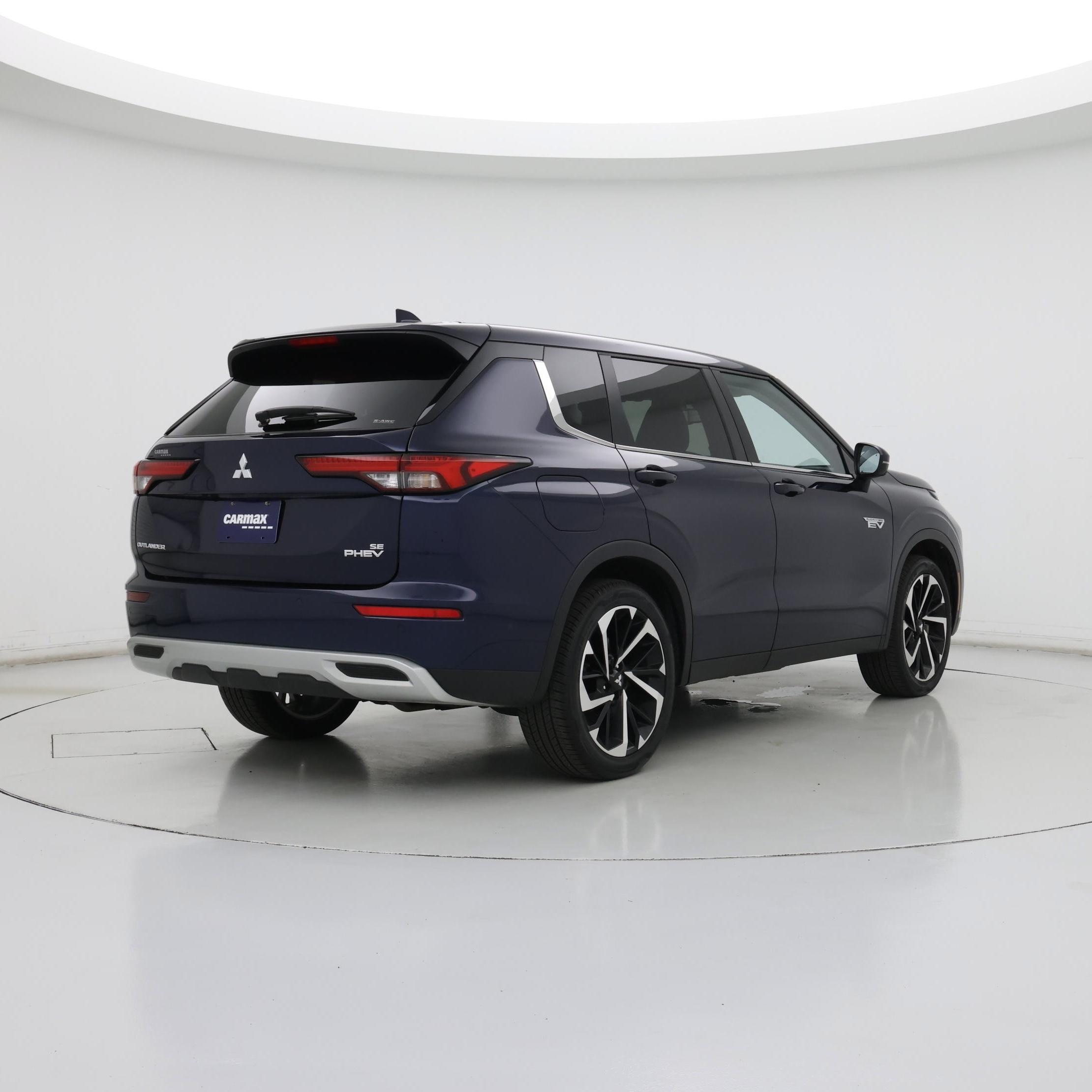 Thumbnail: 2023 Mitsubishi Outlander - 8