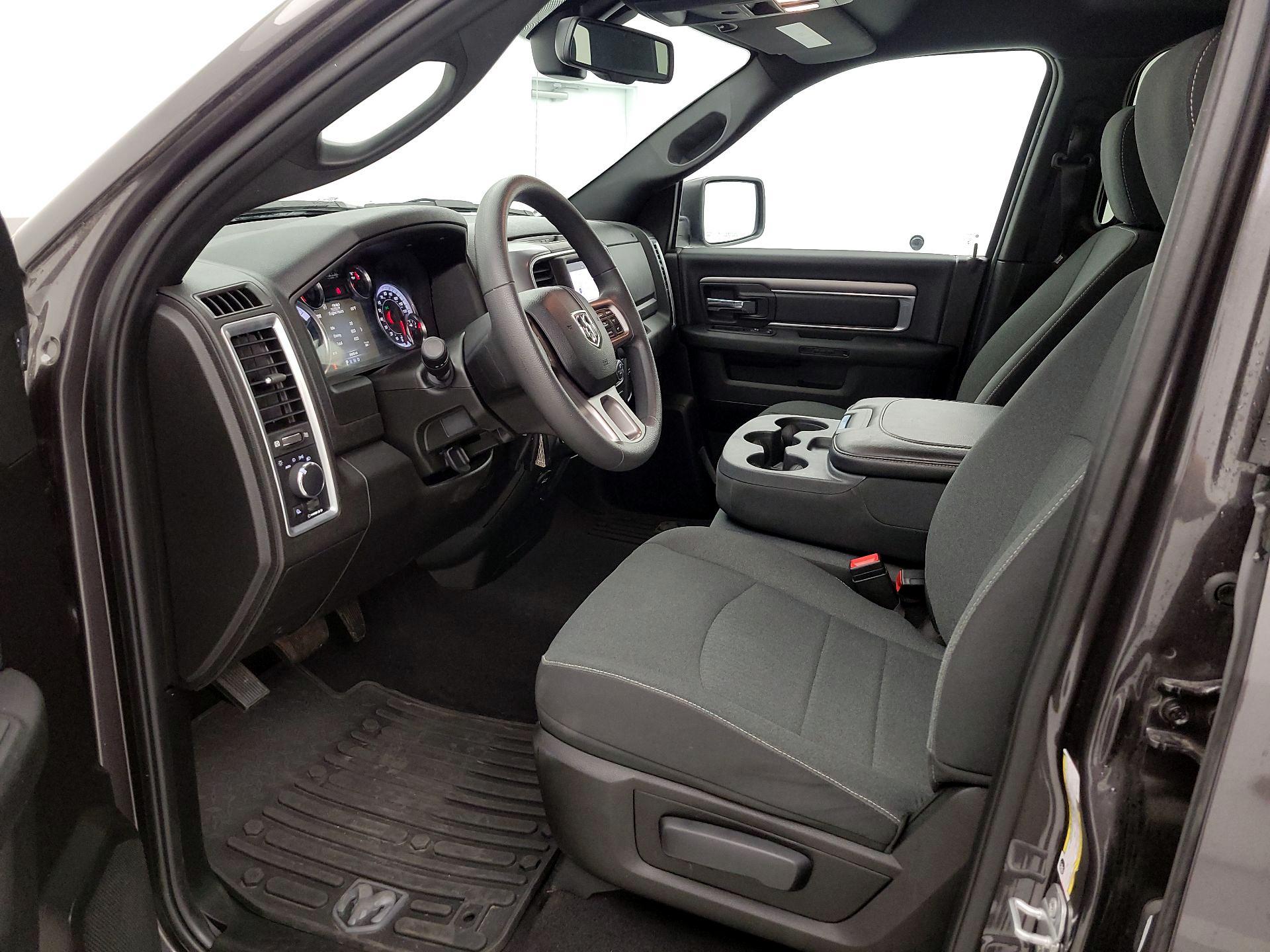 Thumbnail: 2022 RAM 1500 Classic - 11