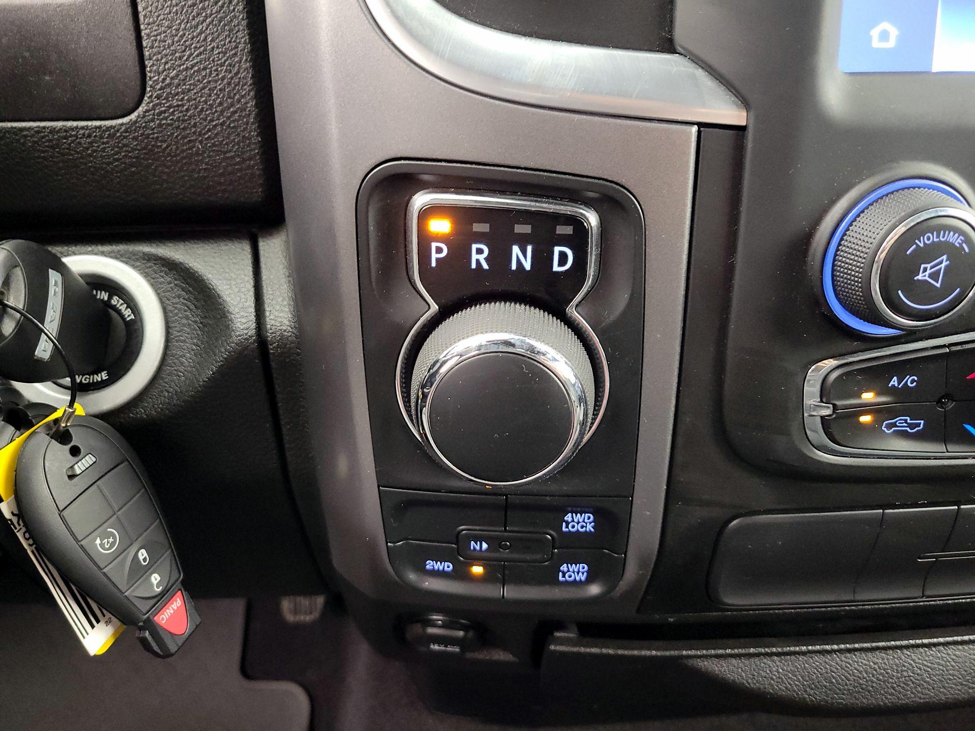 Thumbnail: 2022 RAM 1500 Classic - 17