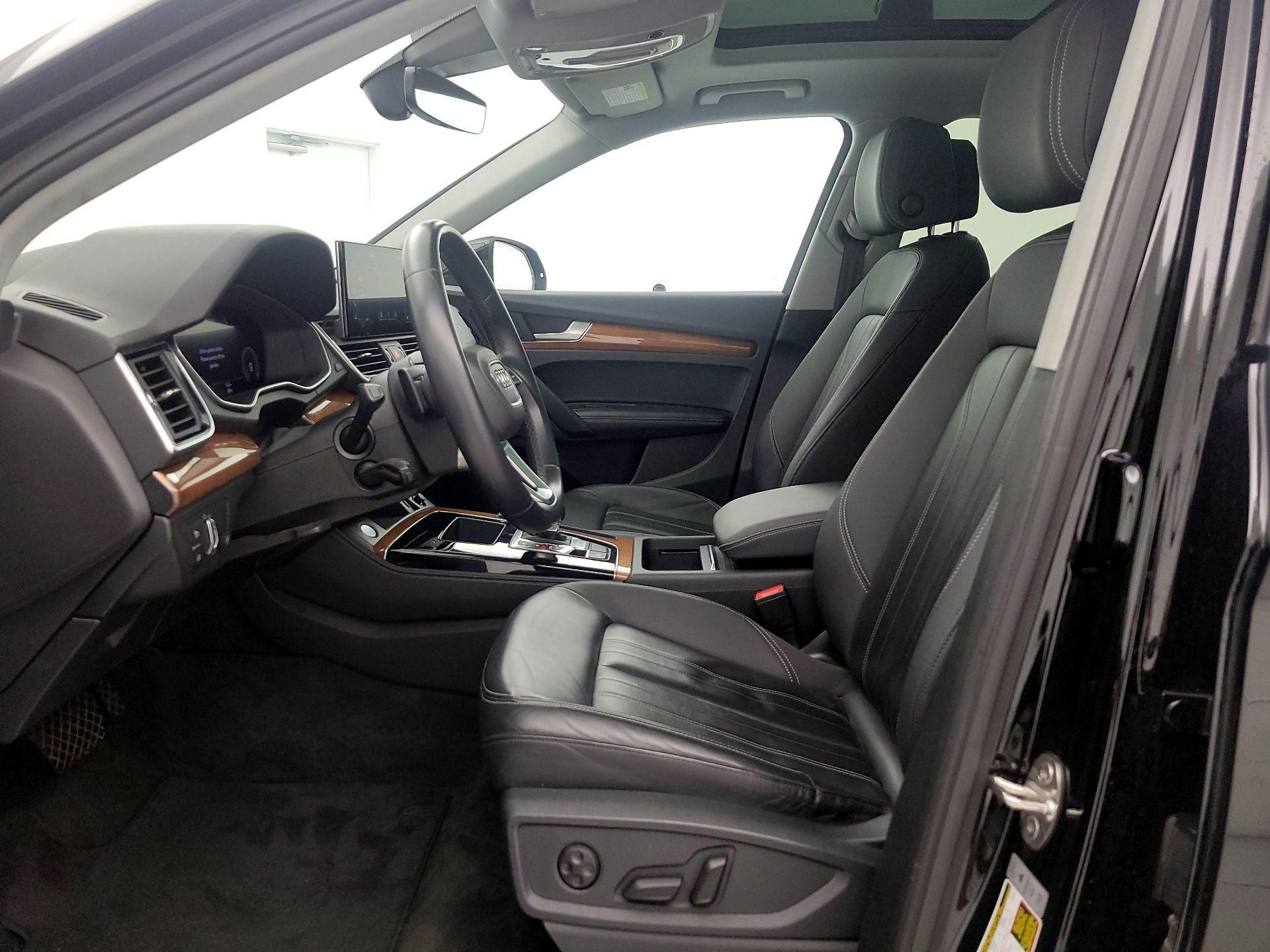 Thumbnail: 2021 Audi Q5 - 11