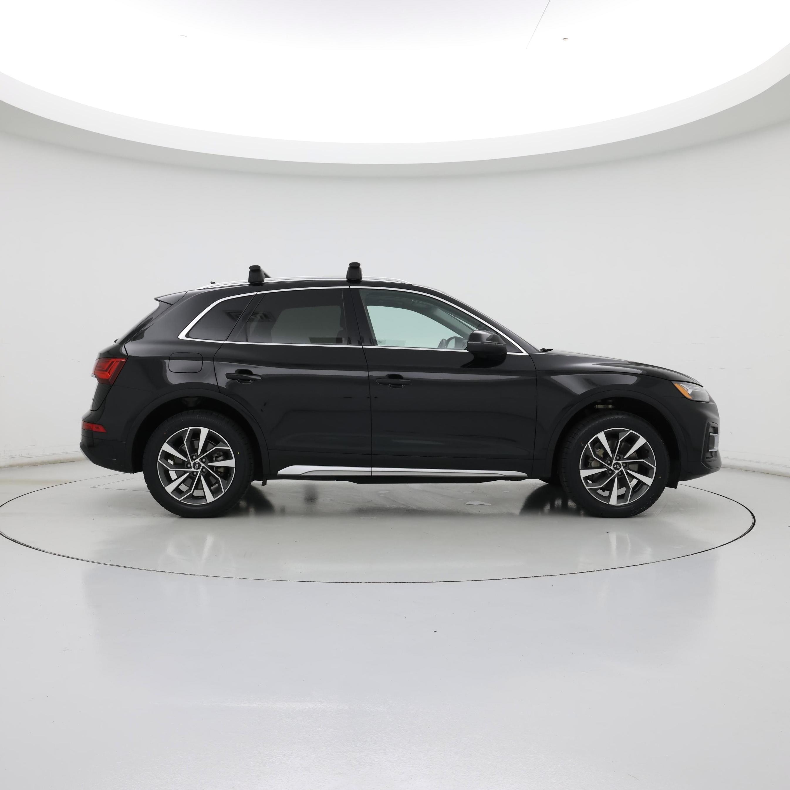 Thumbnail: 2021 Audi Q5 - 7