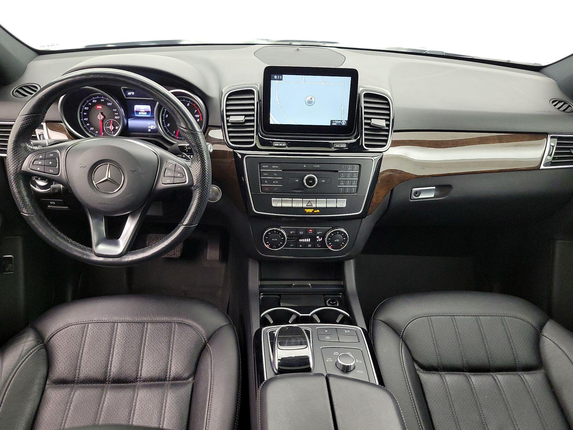Thumbnail: 2016 Mercedes-Benz GLE - 9