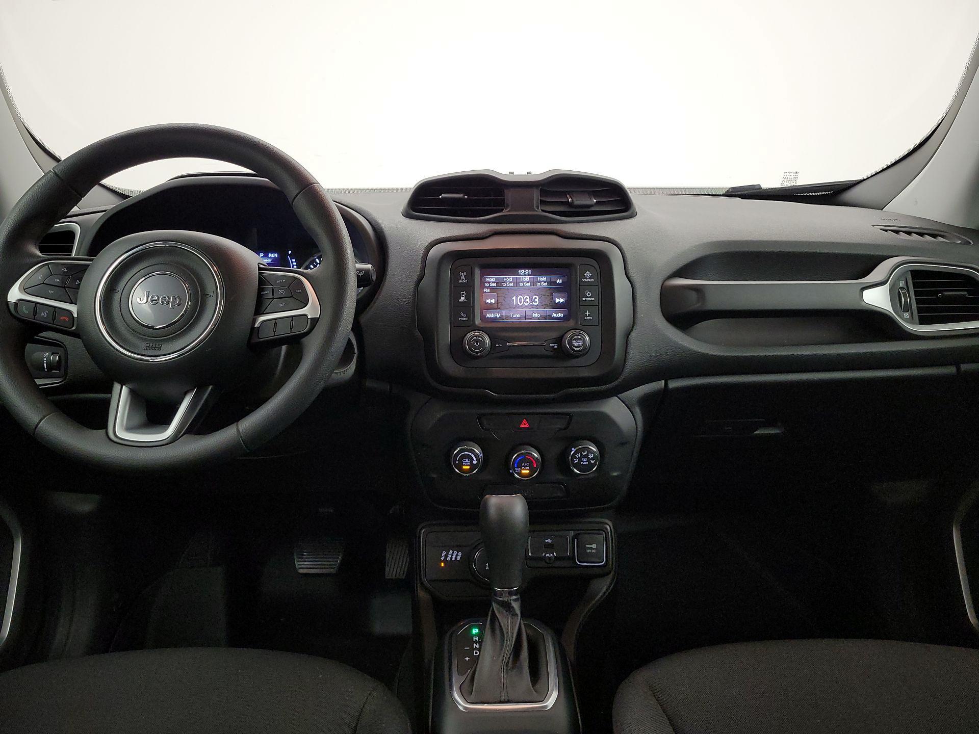 Thumbnail: 2020 Jeep Renegade - 9