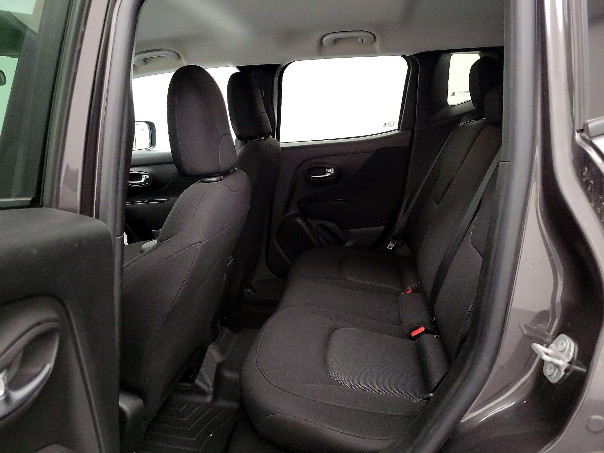 Thumbnail: 2020 Jeep Renegade - 19