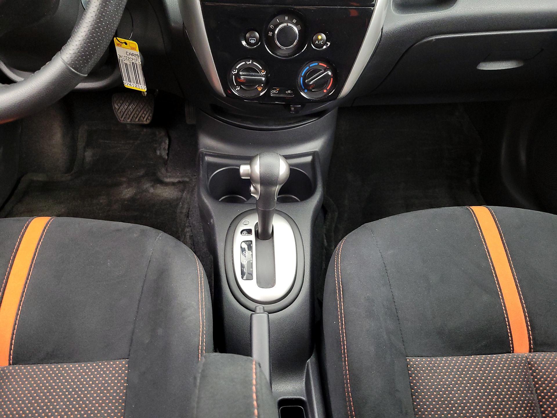 Thumbnail: 2015 Nissan Versa Note - 18