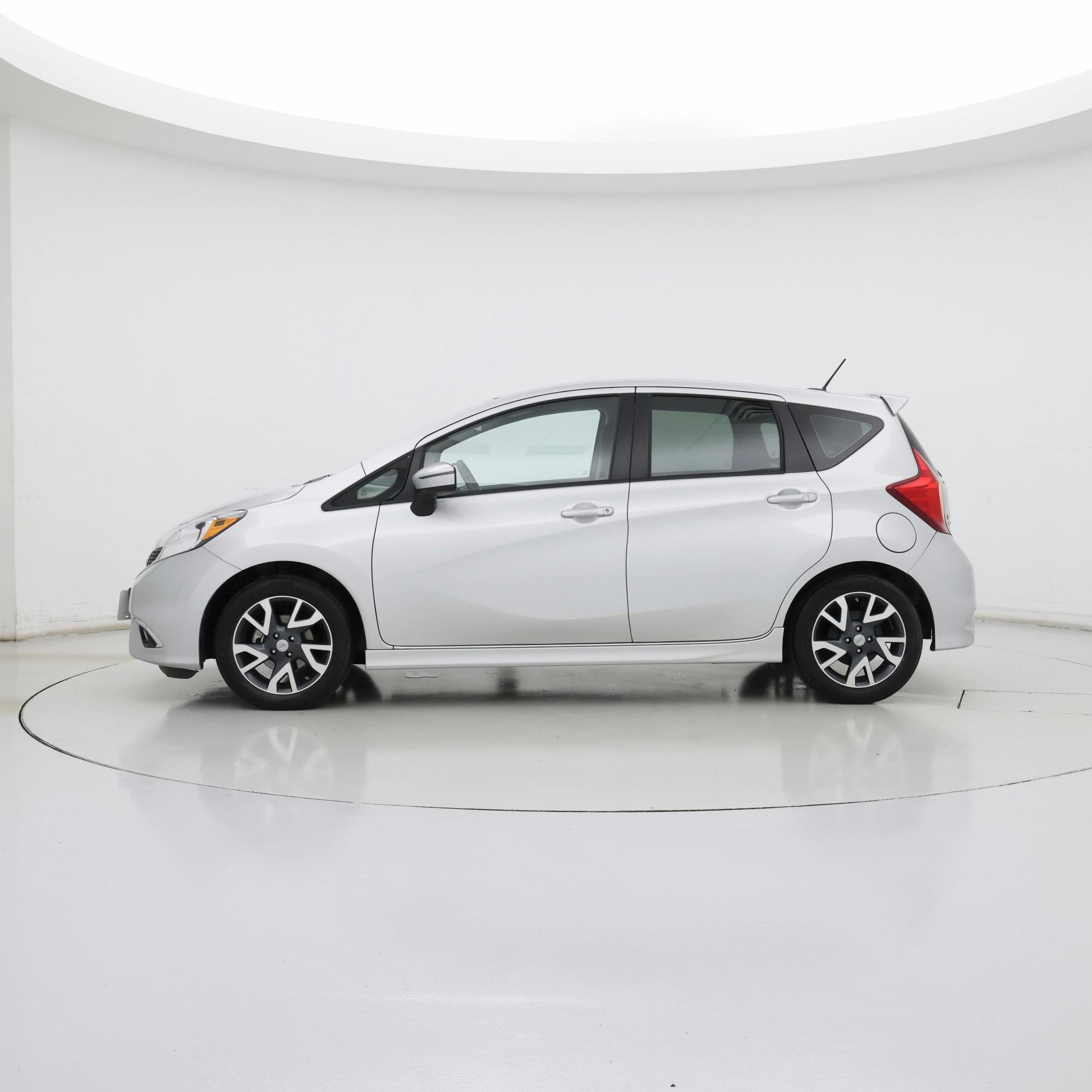 Thumbnail: 2015 Nissan Versa Note - 3