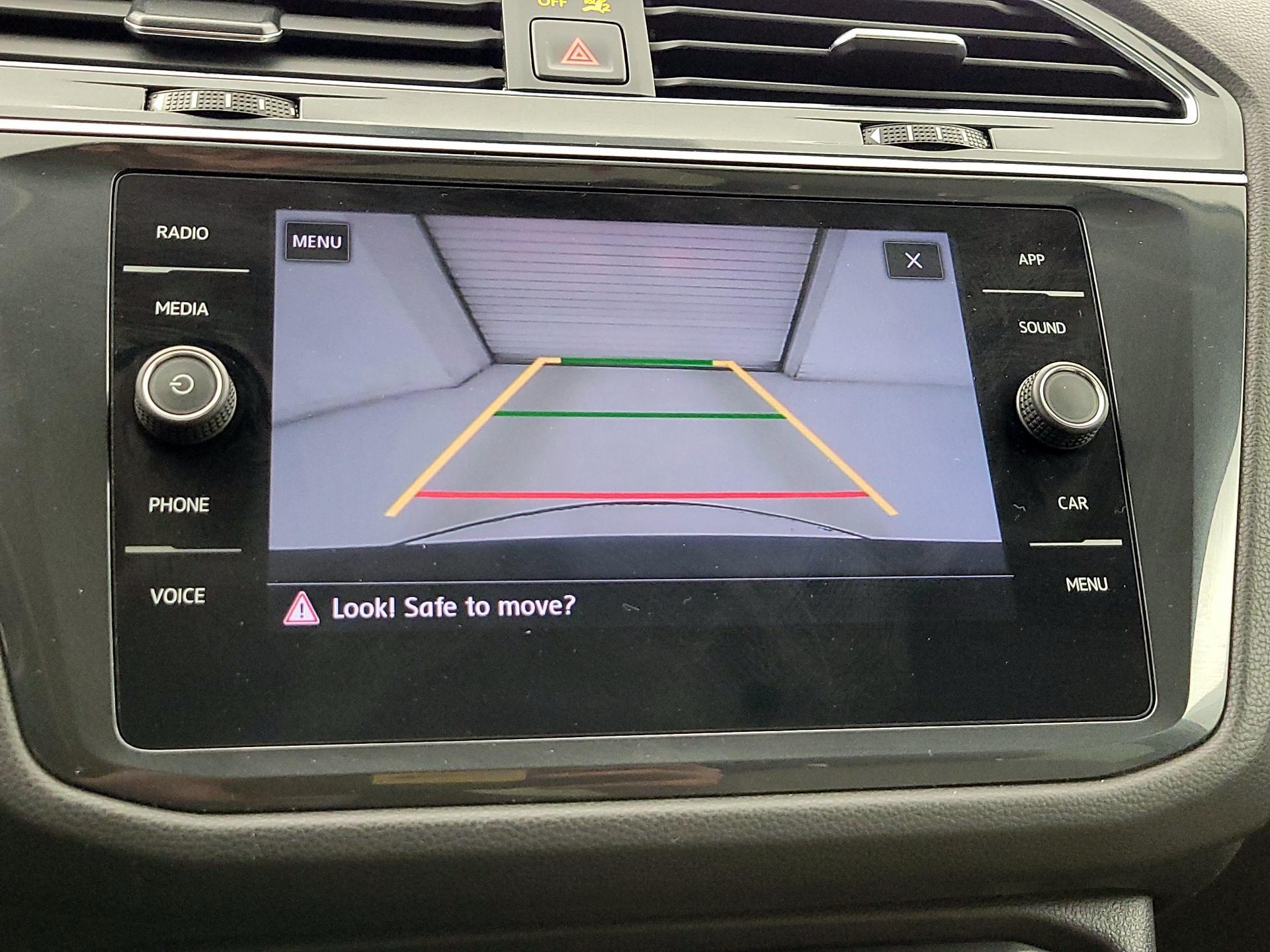 Thumbnail: 2019 Volkswagen Tiguan - 14