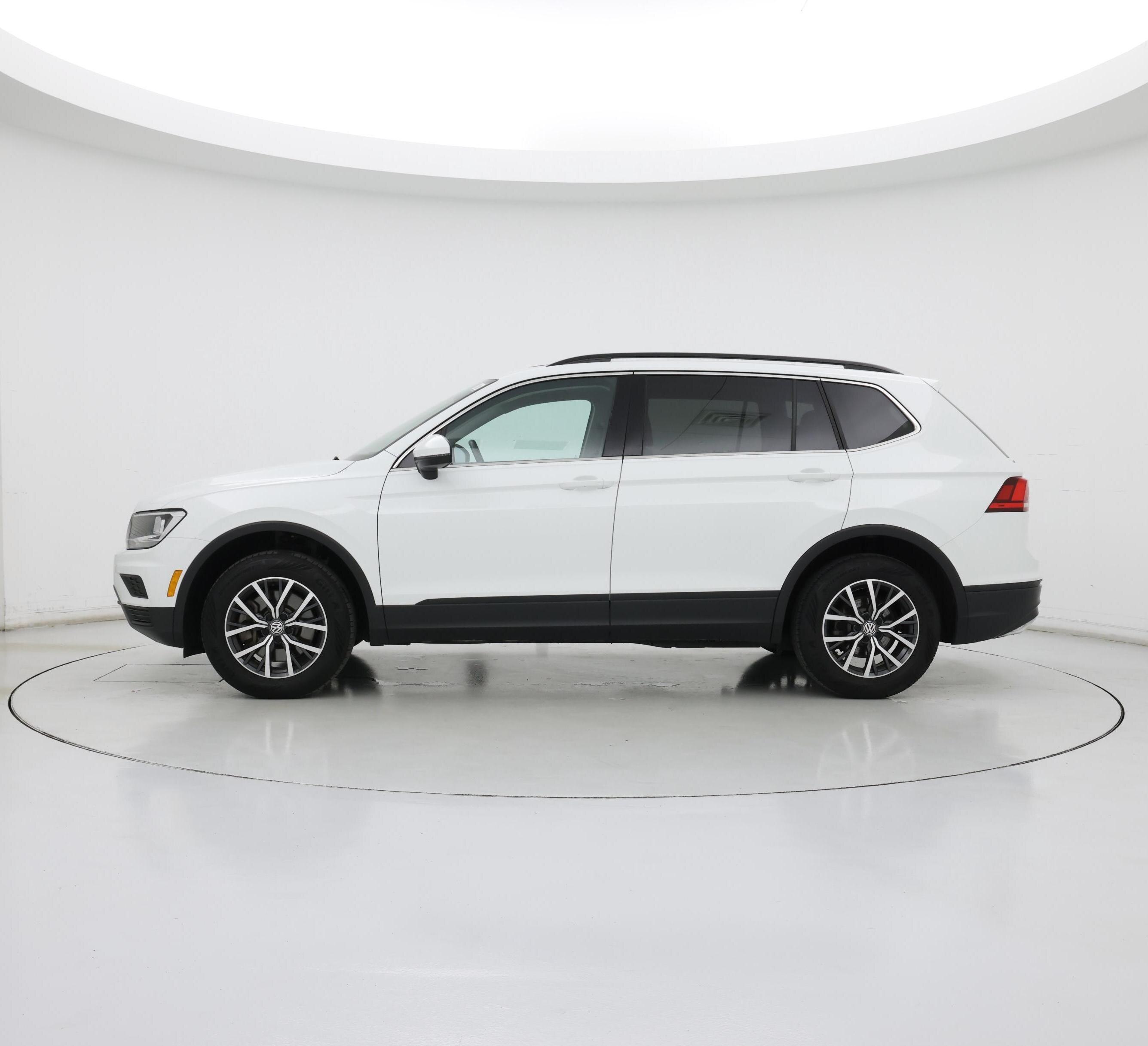 Thumbnail: 2019 Volkswagen Tiguan - 3