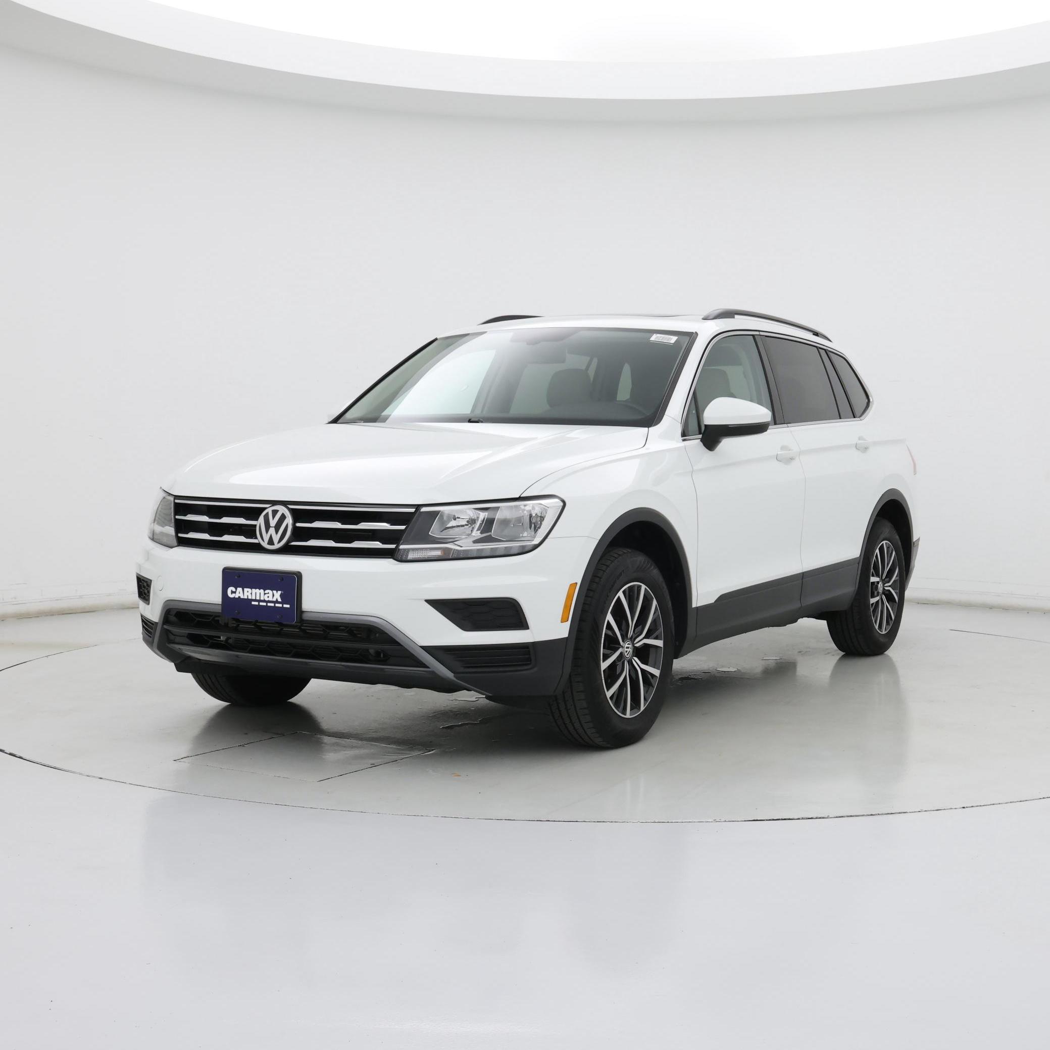Thumbnail: 2019 Volkswagen Tiguan - 4