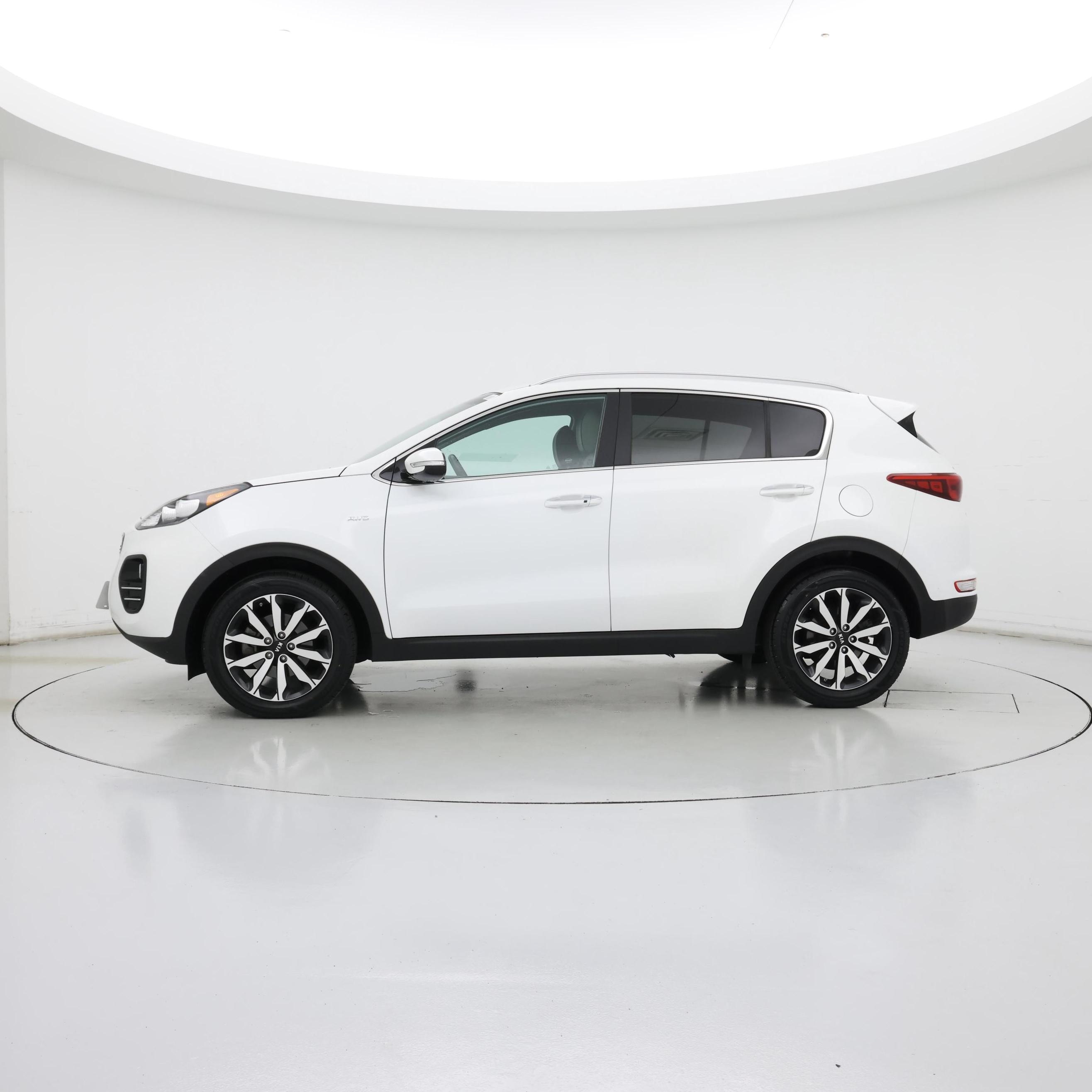 Thumbnail: 2018 Kia Sportage - 3