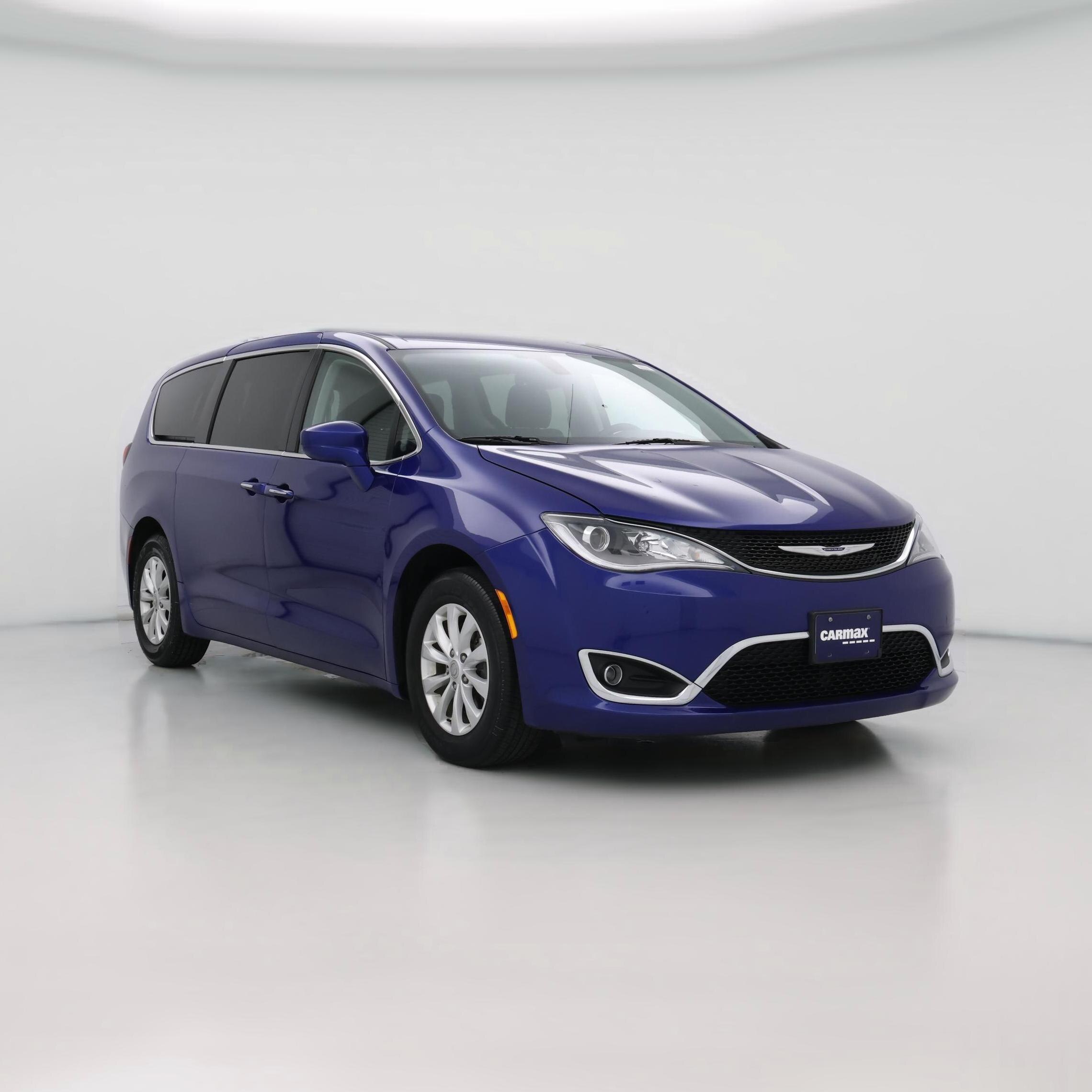 Thumbnail: 2019 Chrysler Pacifica - 1