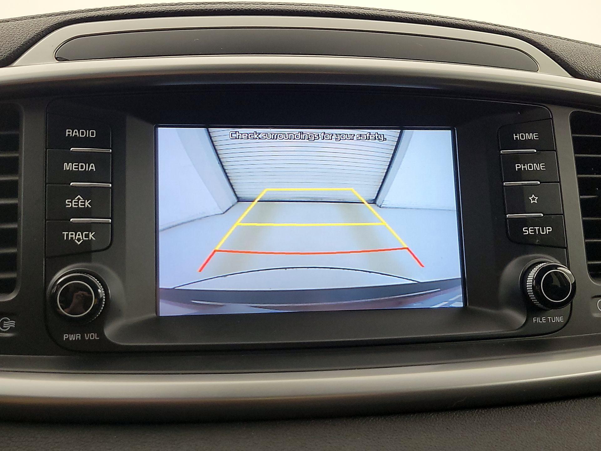 Thumbnail: 2019 Kia Sorento - 14