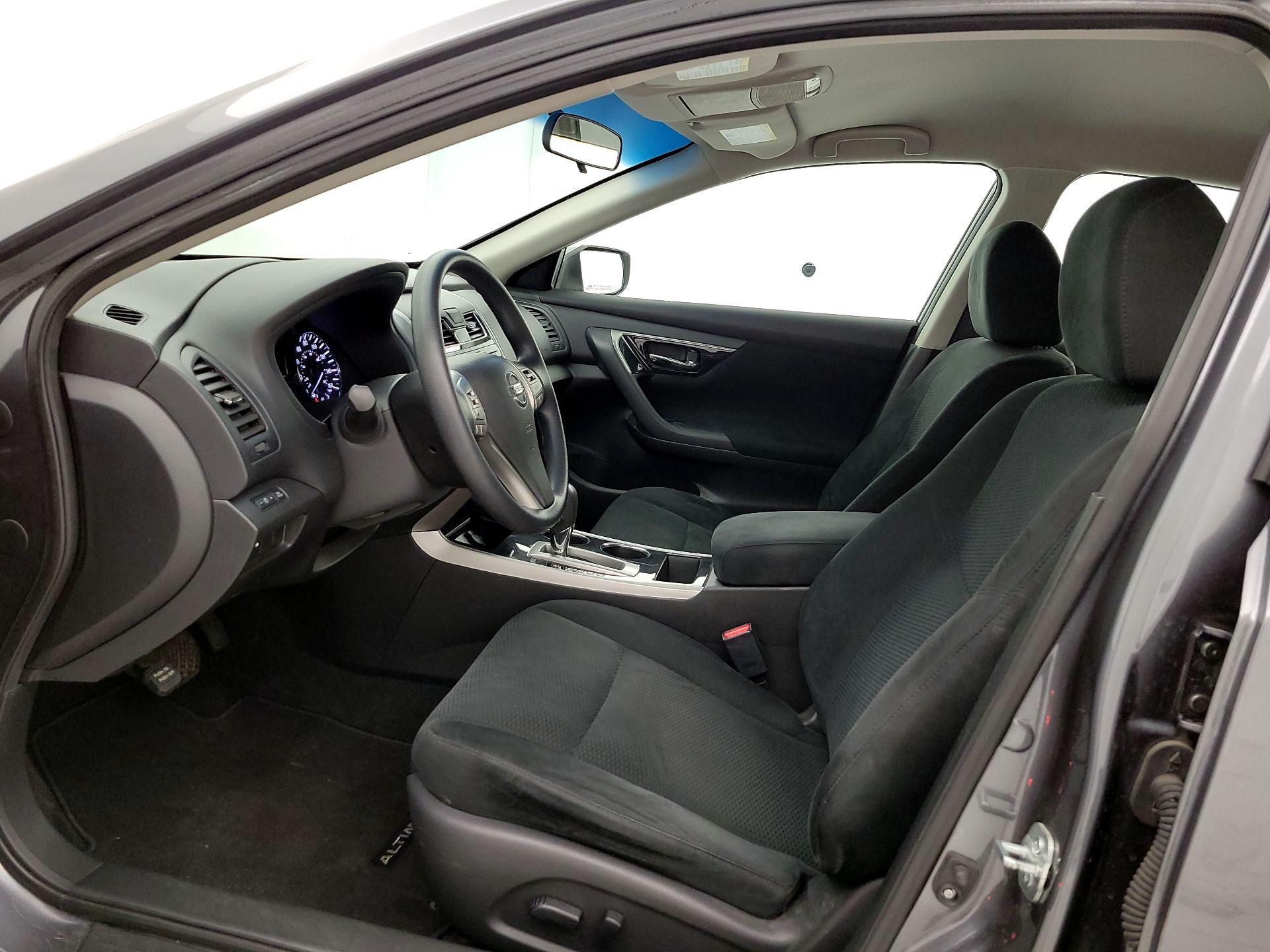 Thumbnail: 2014 Nissan Altima - 11
