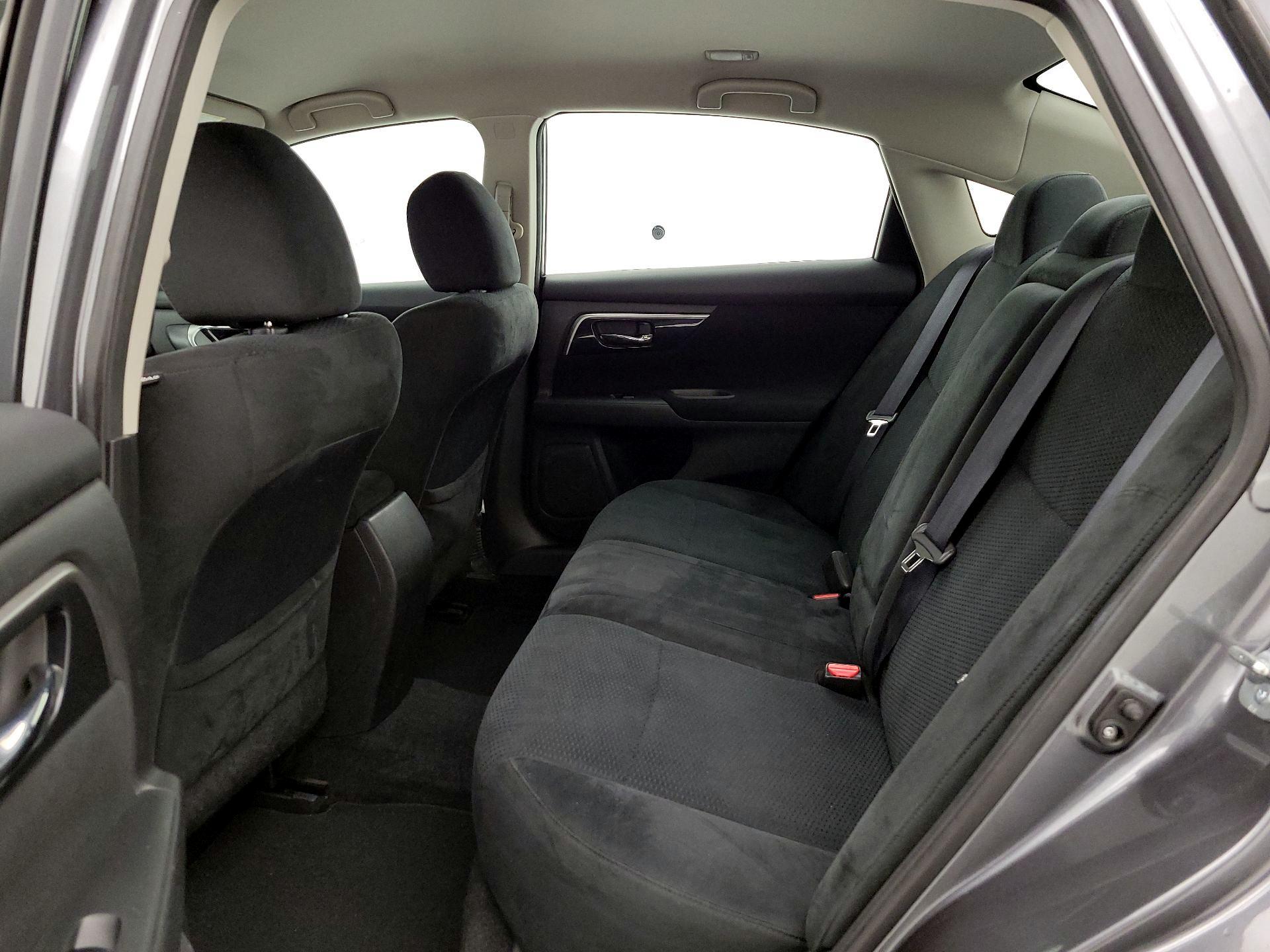 Thumbnail: 2014 Nissan Altima - 18