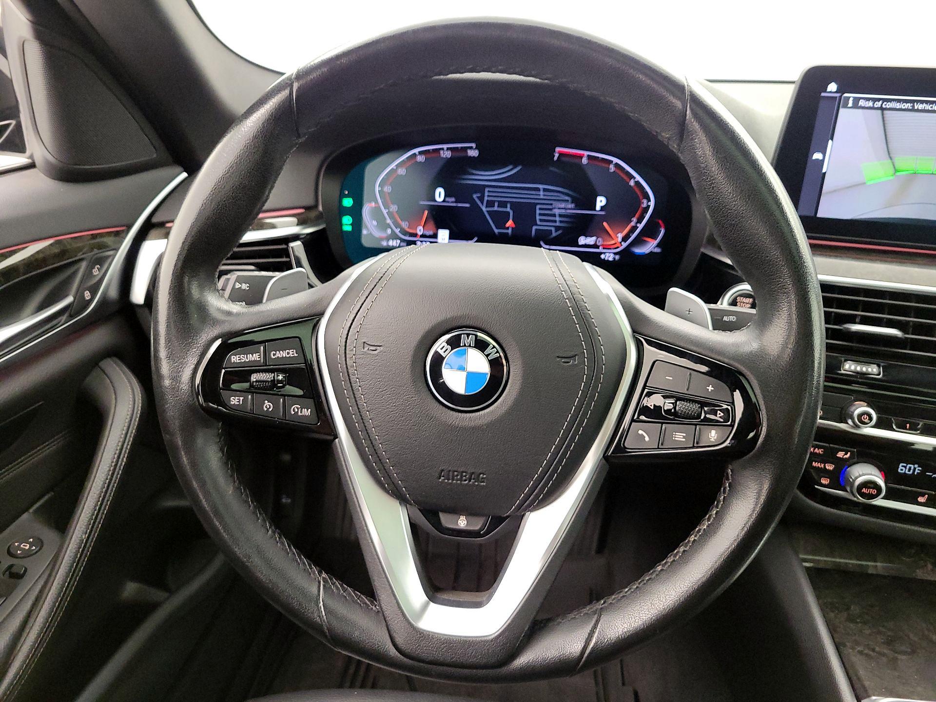 Thumbnail: 2021 BMW 5 Series - 10