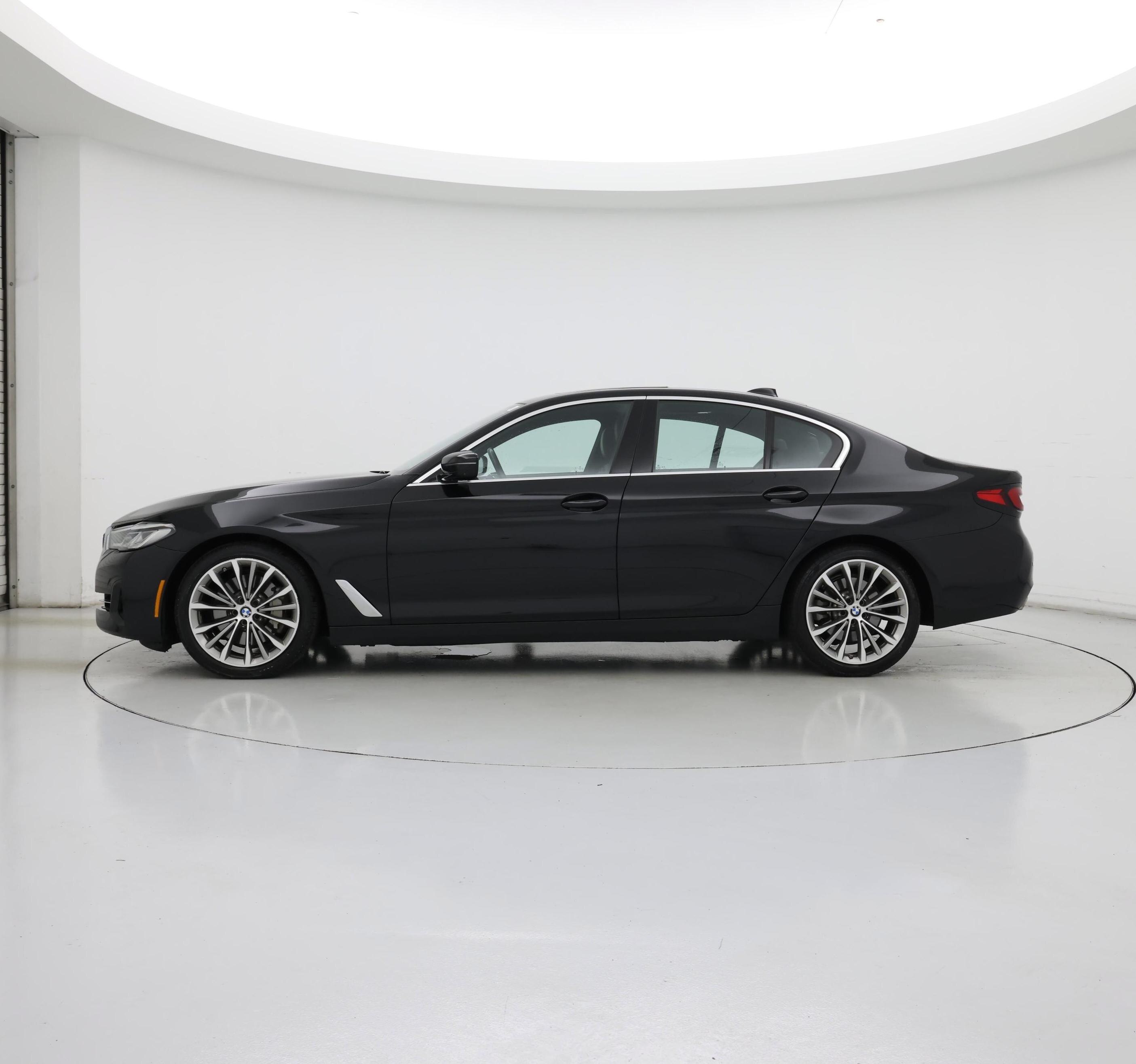 Thumbnail: 2021 BMW 5 Series - 3