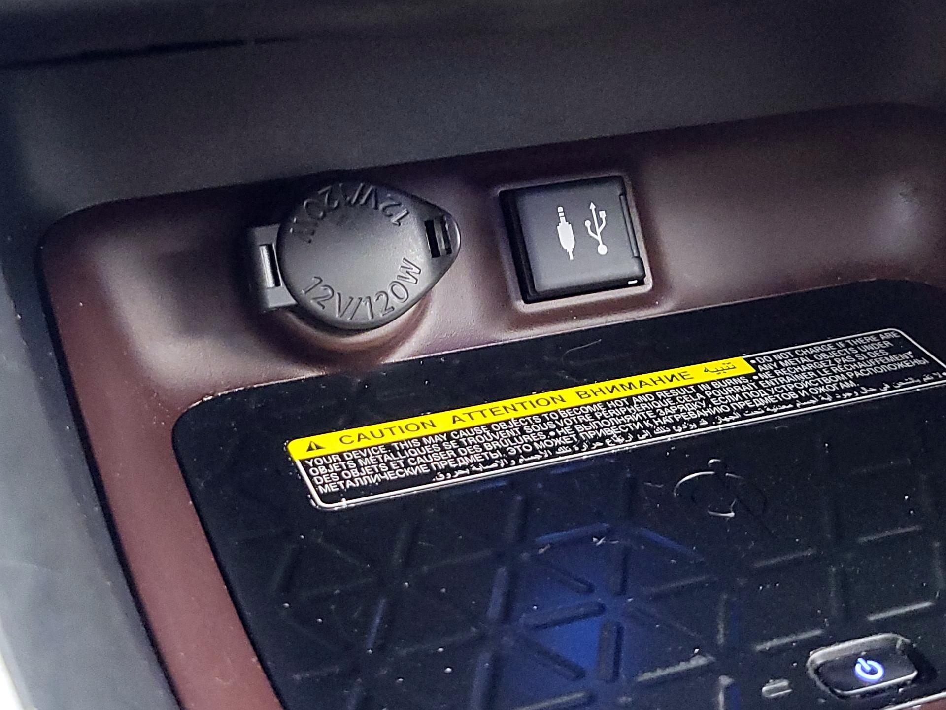 Thumbnail: 2019 Toyota RAV4 - 18