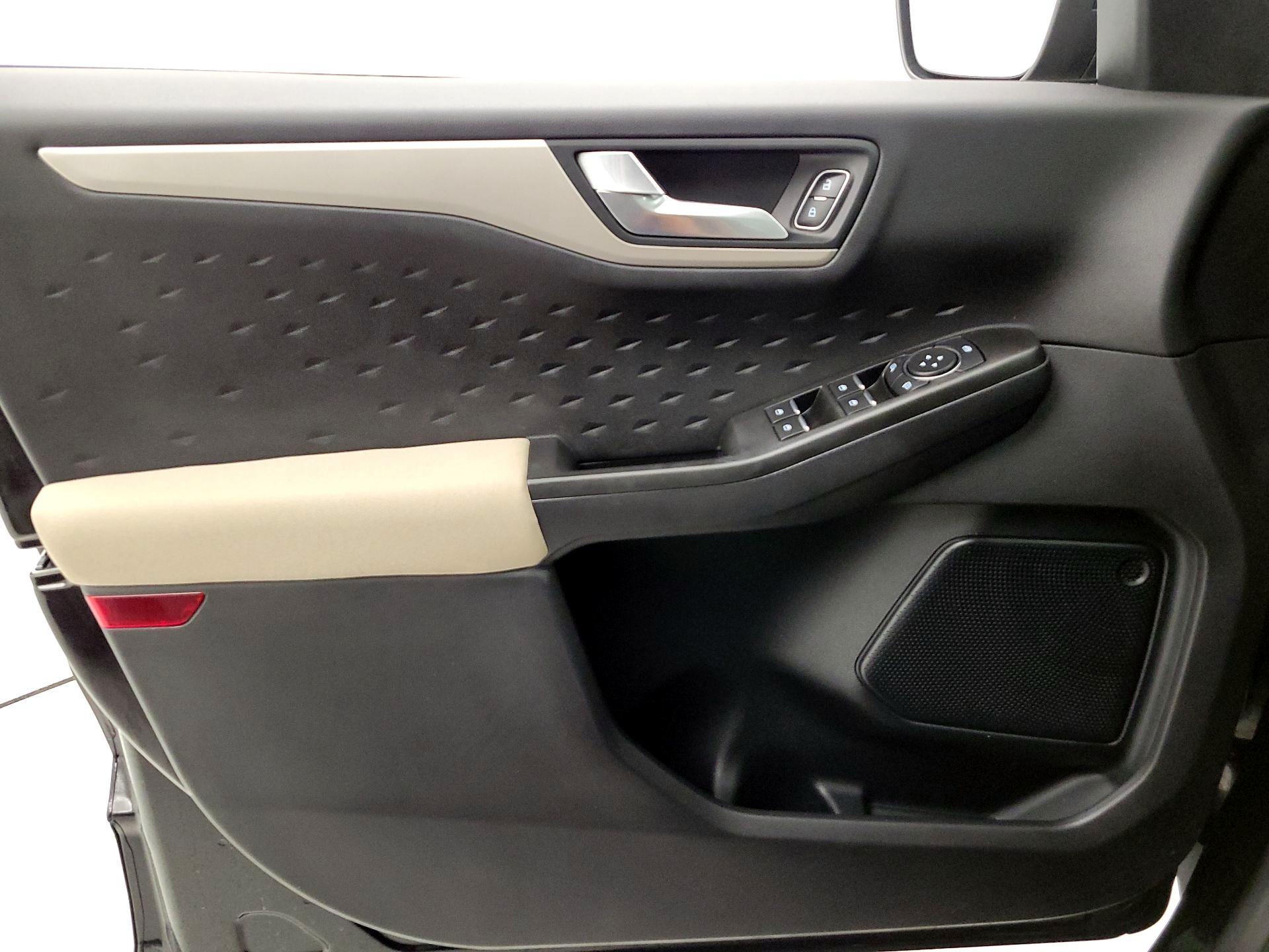 Thumbnail: 2020 Ford Escape - 12