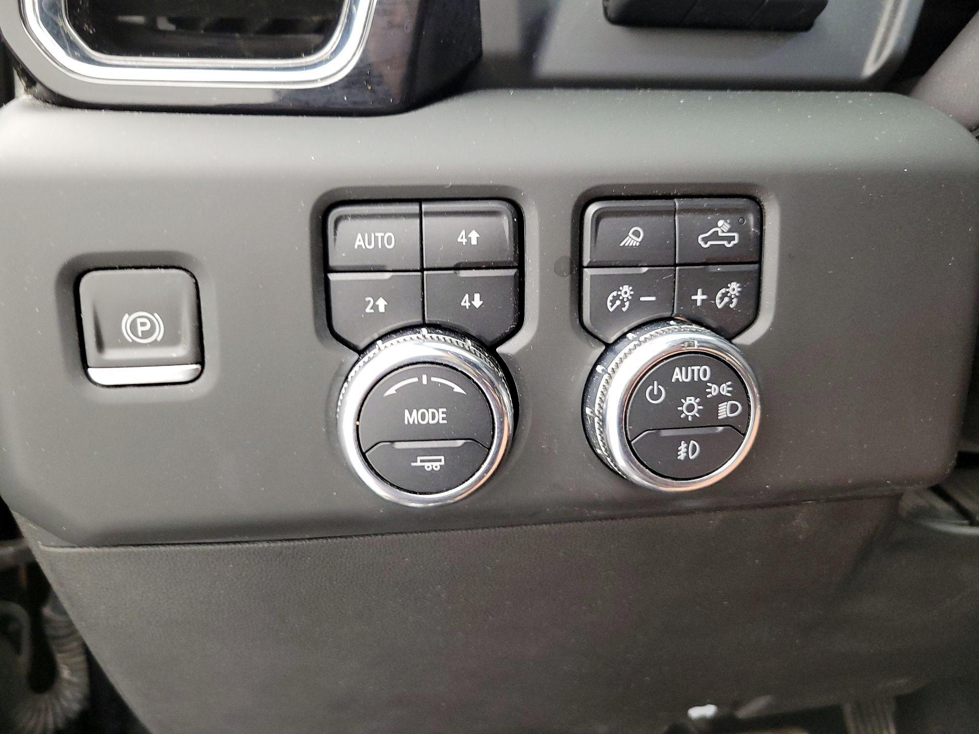Thumbnail: 2023 GMC Sierra 1500 - 13