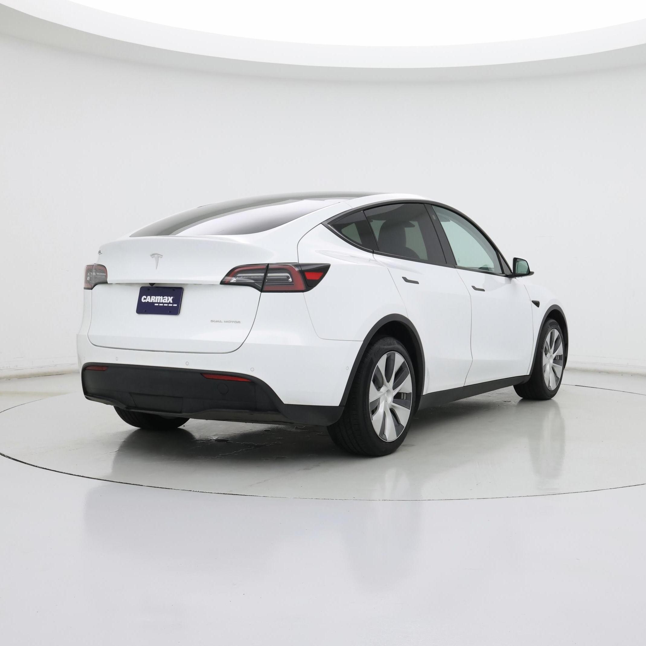 Thumbnail: 2022 Tesla Model Y - 8