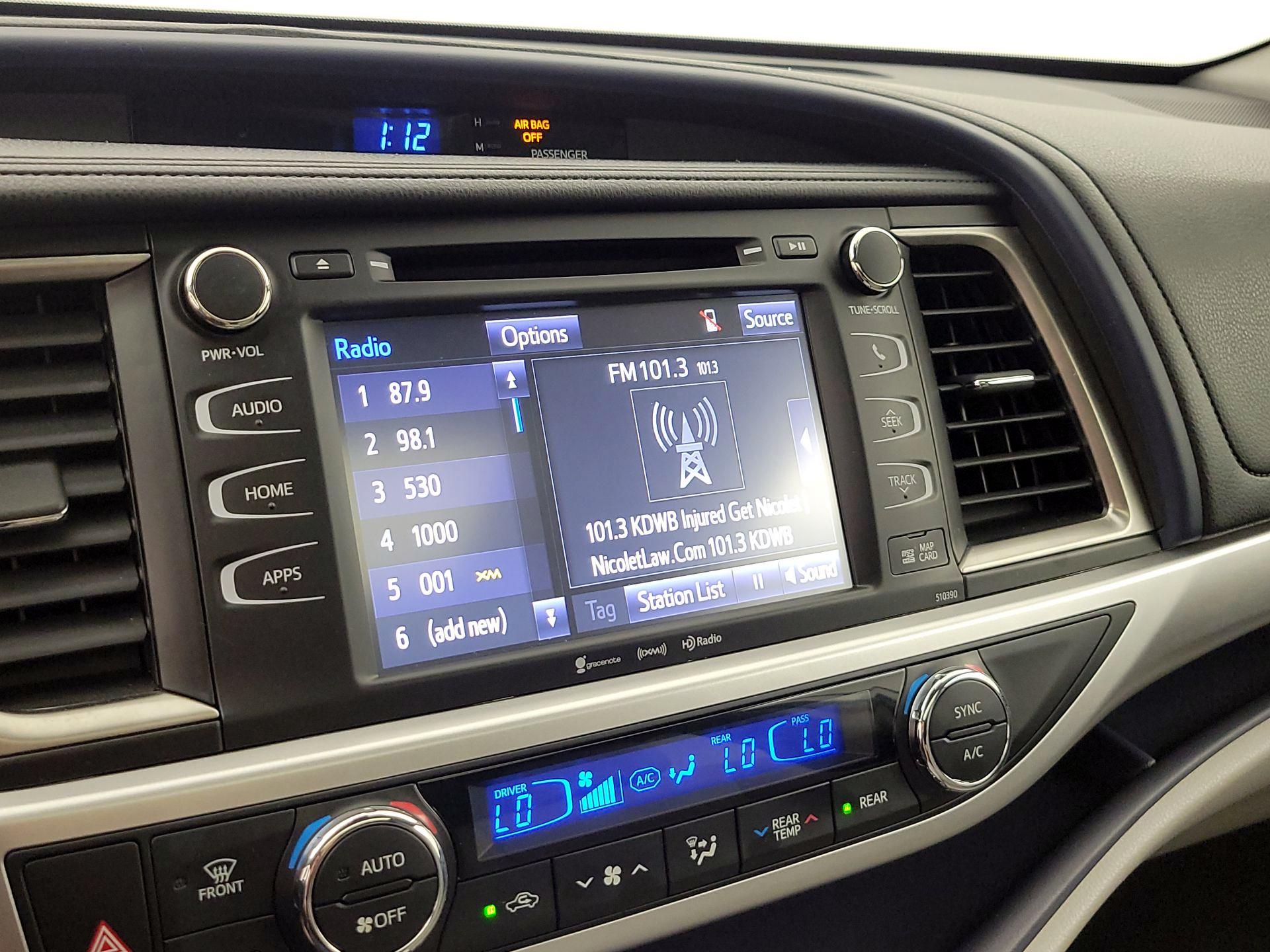 Thumbnail: 2019 Toyota Highlander - 15