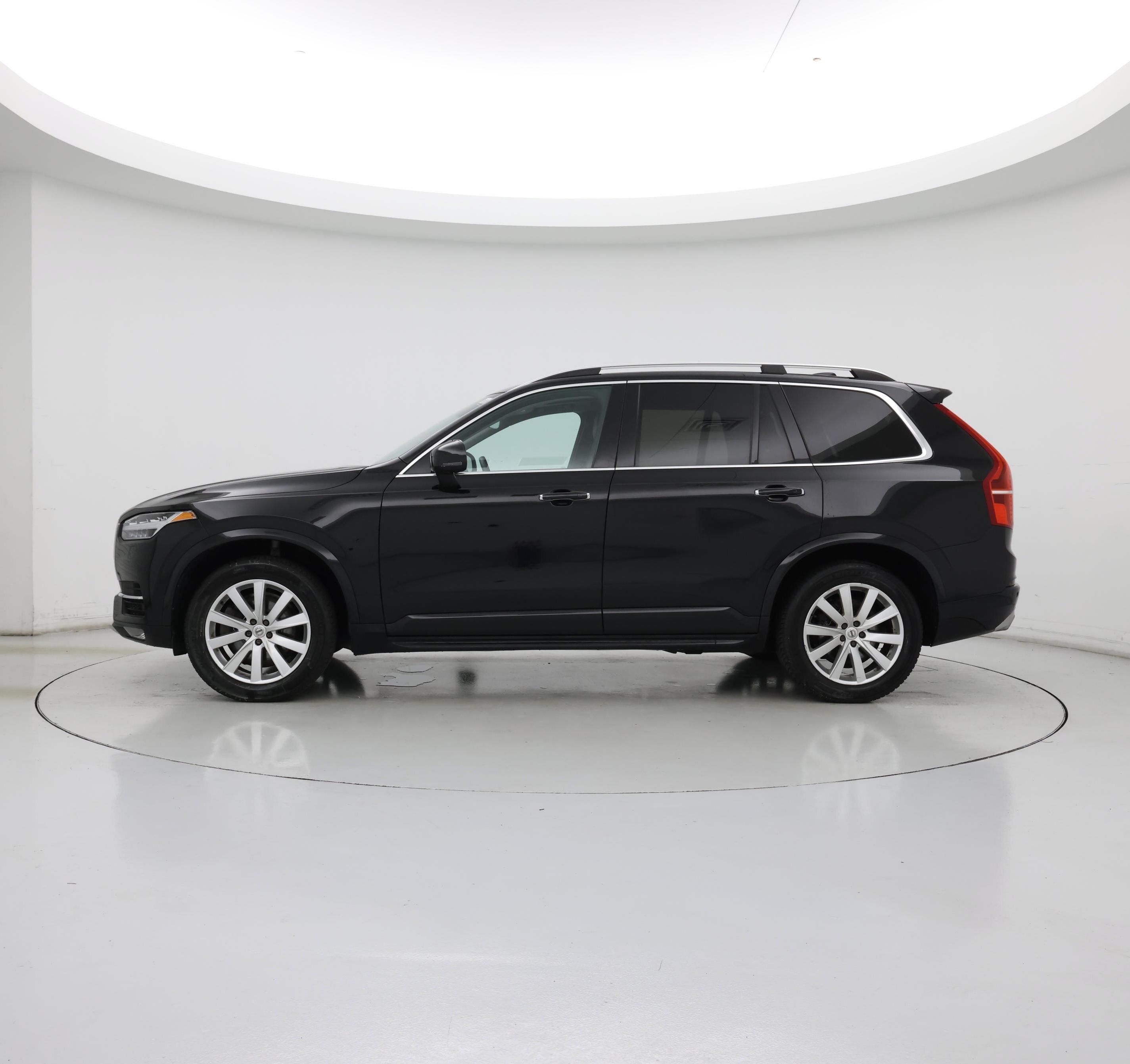 Thumbnail: 2016 Volvo XC90 - 3