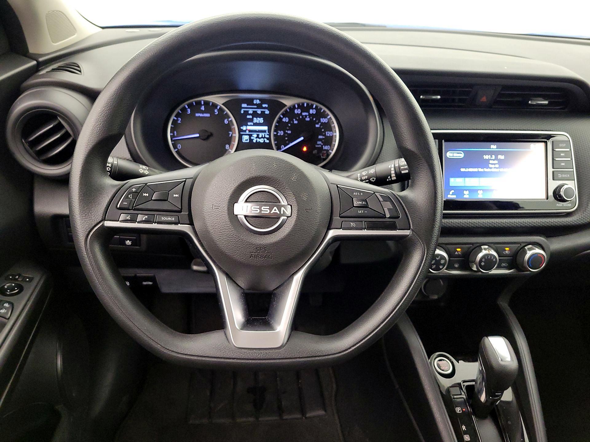 Thumbnail: 2022 Nissan Kicks - 10