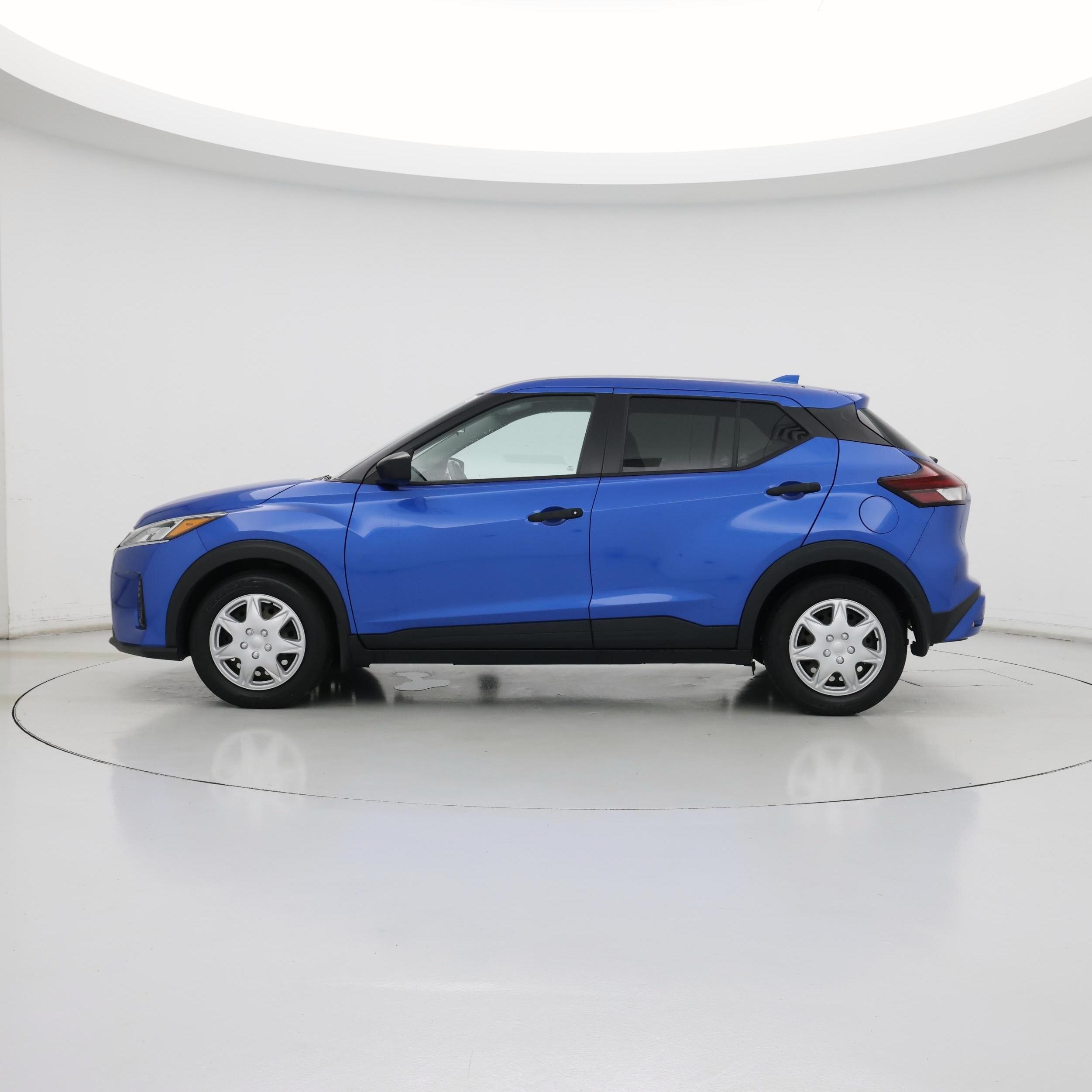 Thumbnail: 2022 Nissan Kicks - 3
