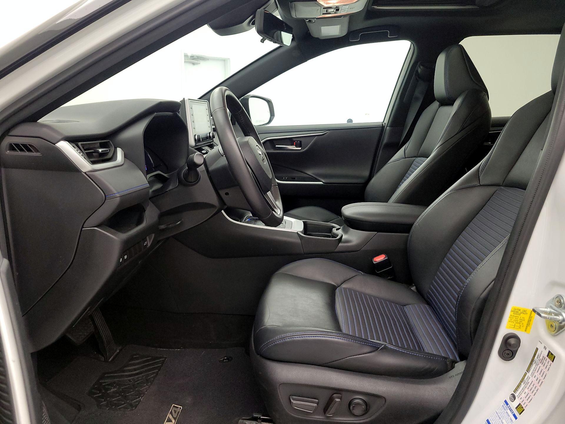 Thumbnail: 2021 Toyota RAV4 - 11