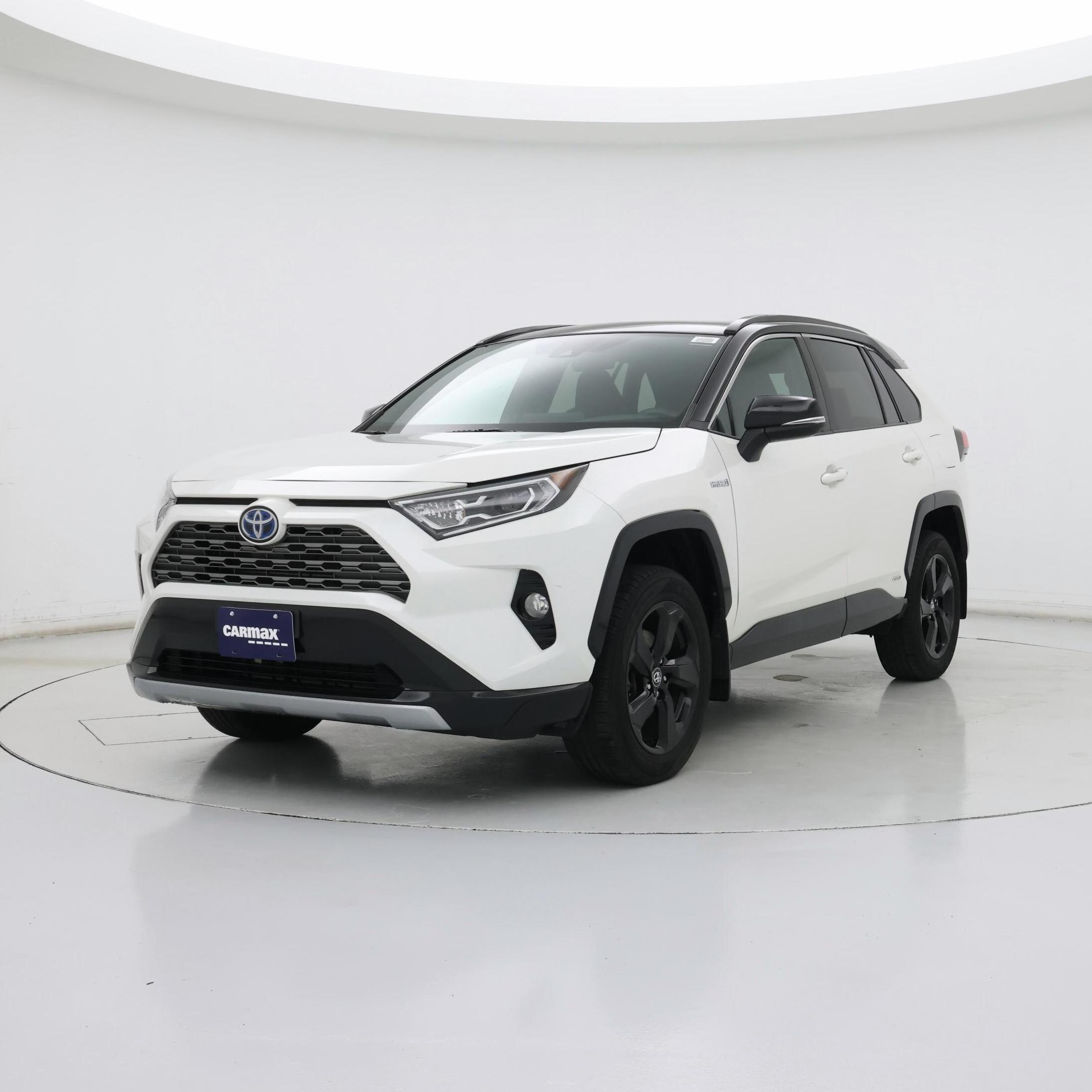 Thumbnail: 2021 Toyota RAV4 - 4