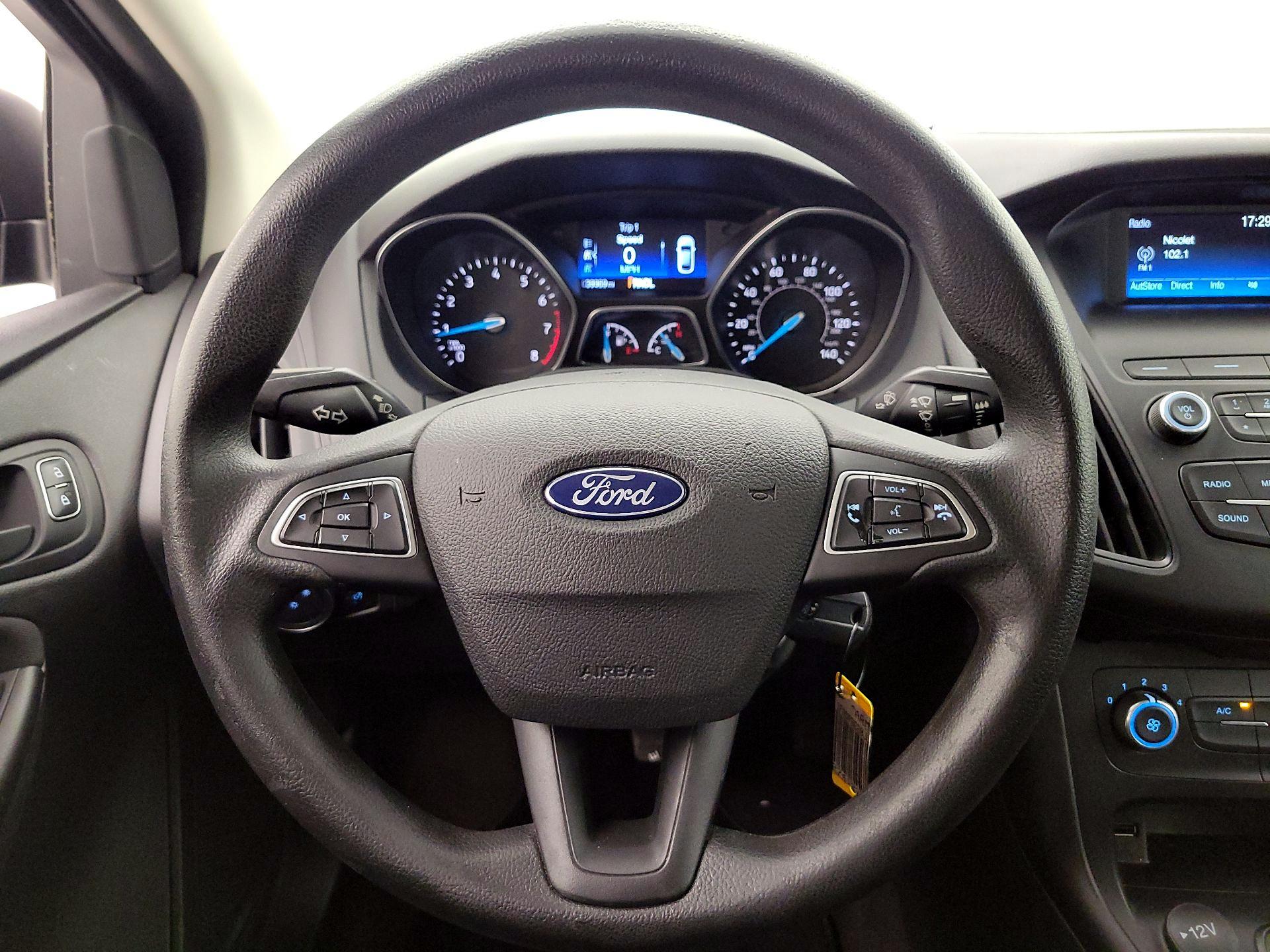 Thumbnail: 2018 Ford Focus - 10