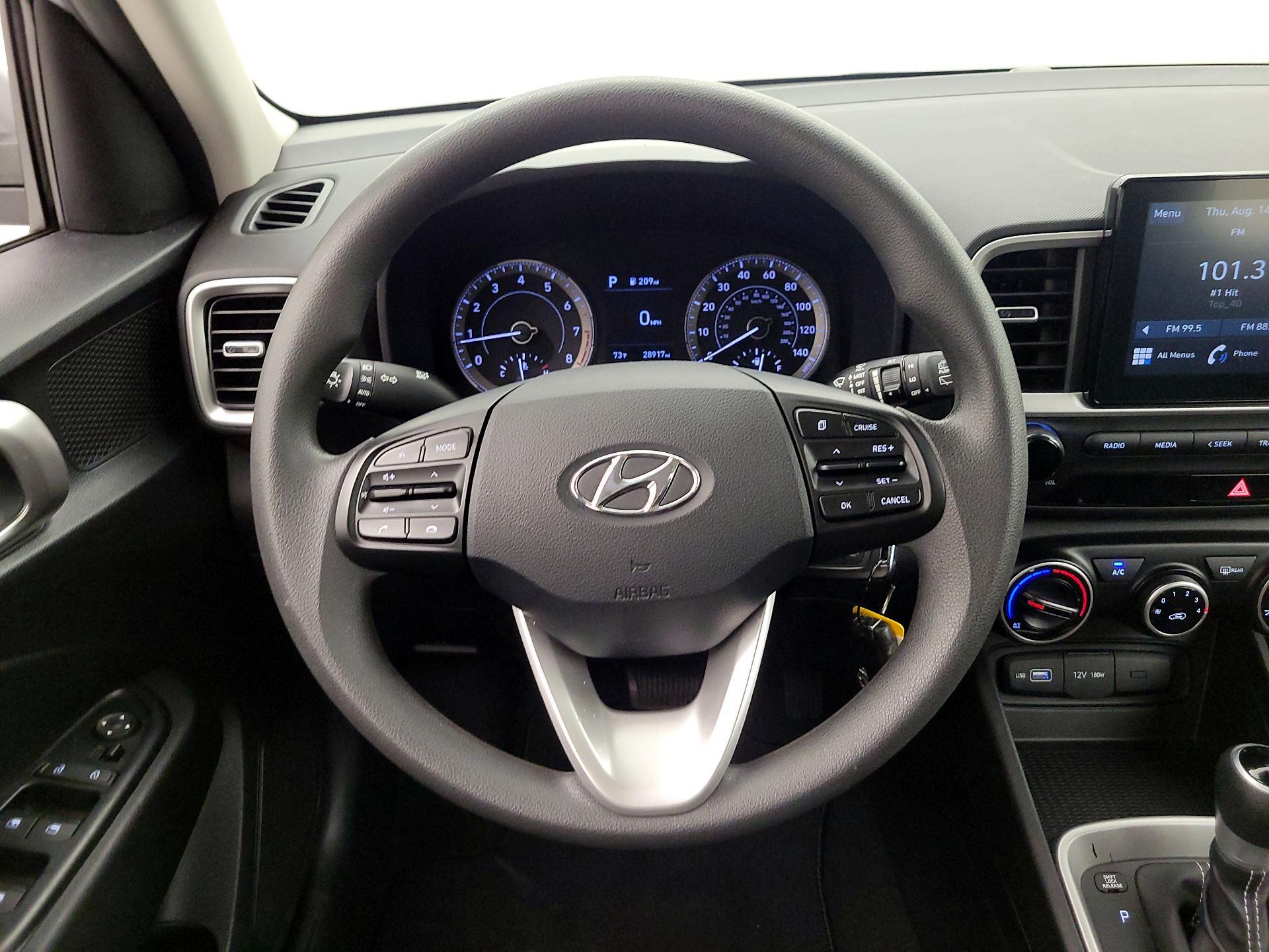 Thumbnail: 2022 Hyundai Venue - 10