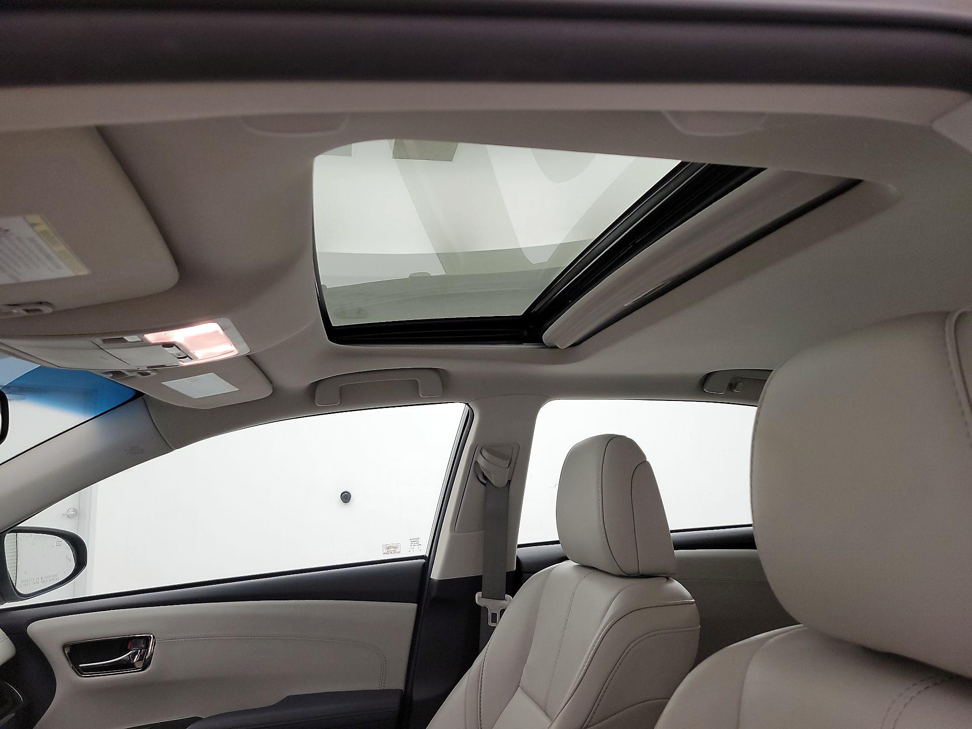 Thumbnail: 2015 Toyota Avalon - 20