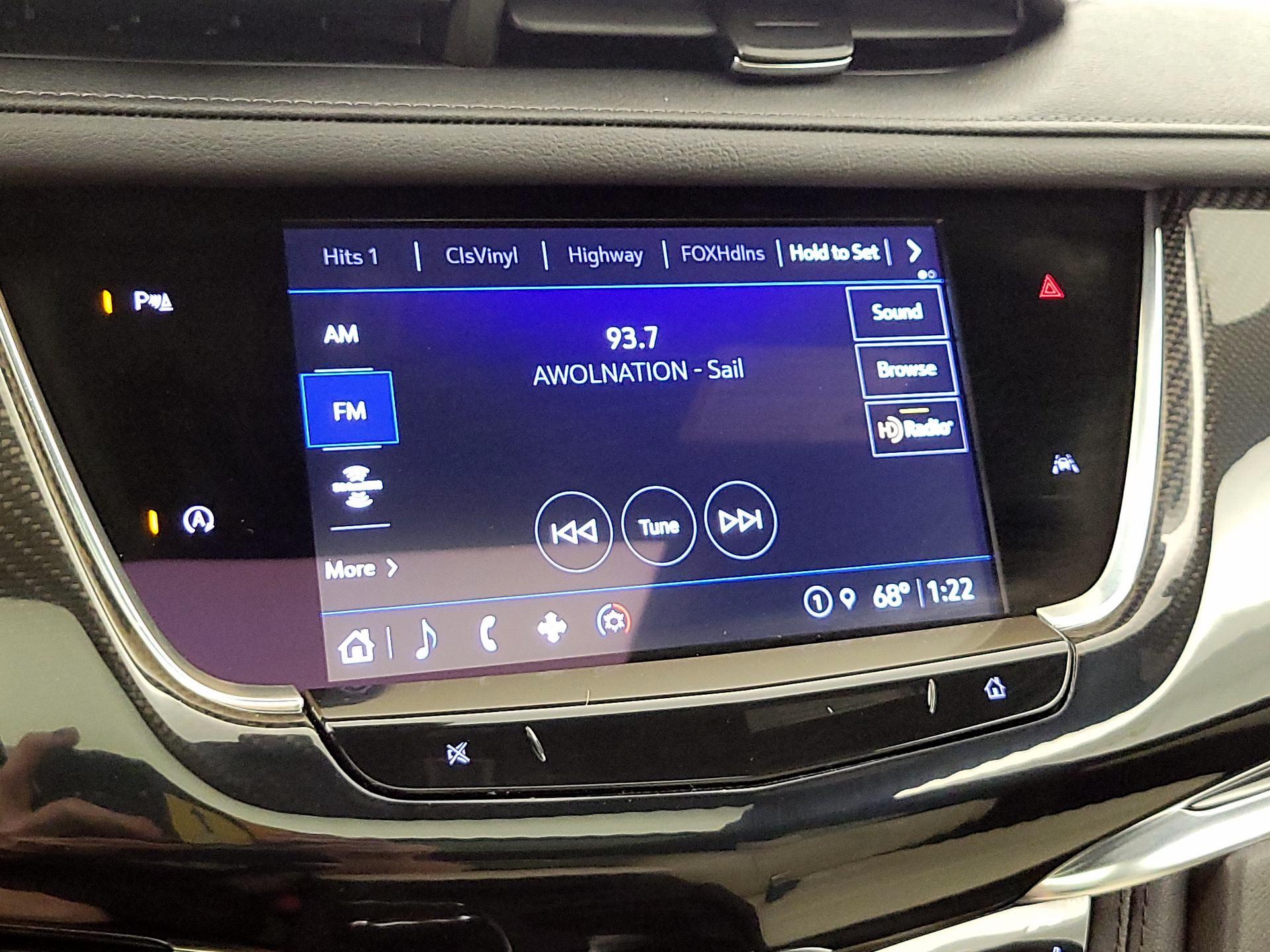 Thumbnail: 2022 Cadillac XT6 - 15