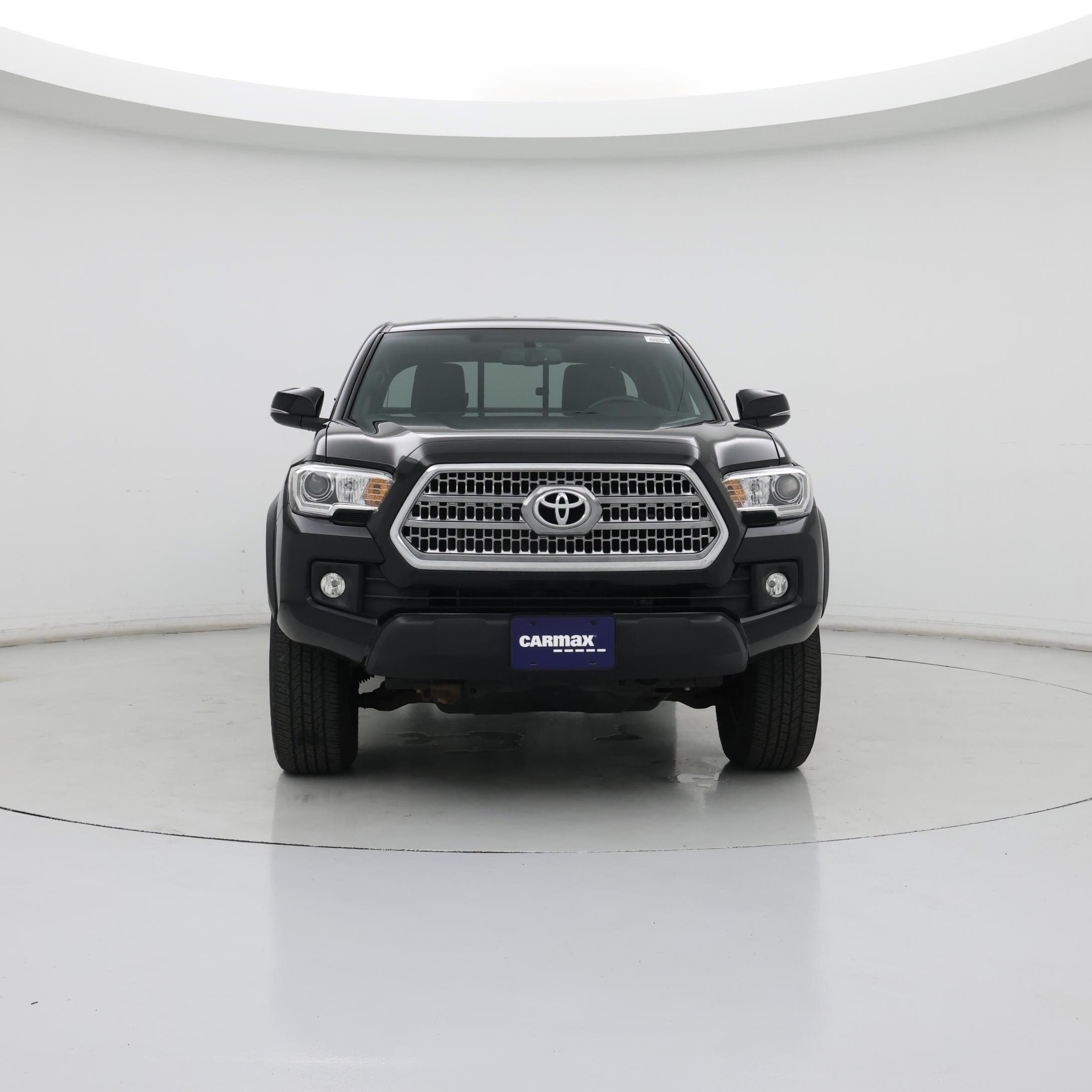 Thumbnail: 2016 Toyota Tacoma - 5