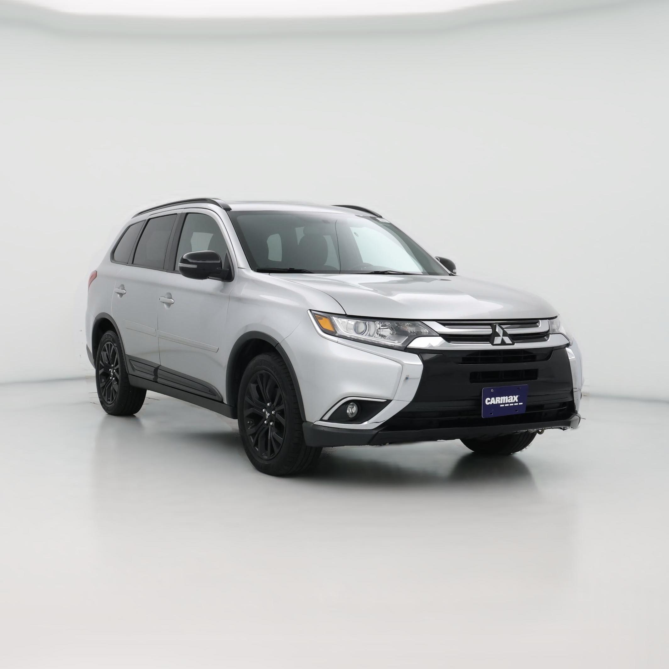 Thumbnail: 2018 Mitsubishi Outlander - 1