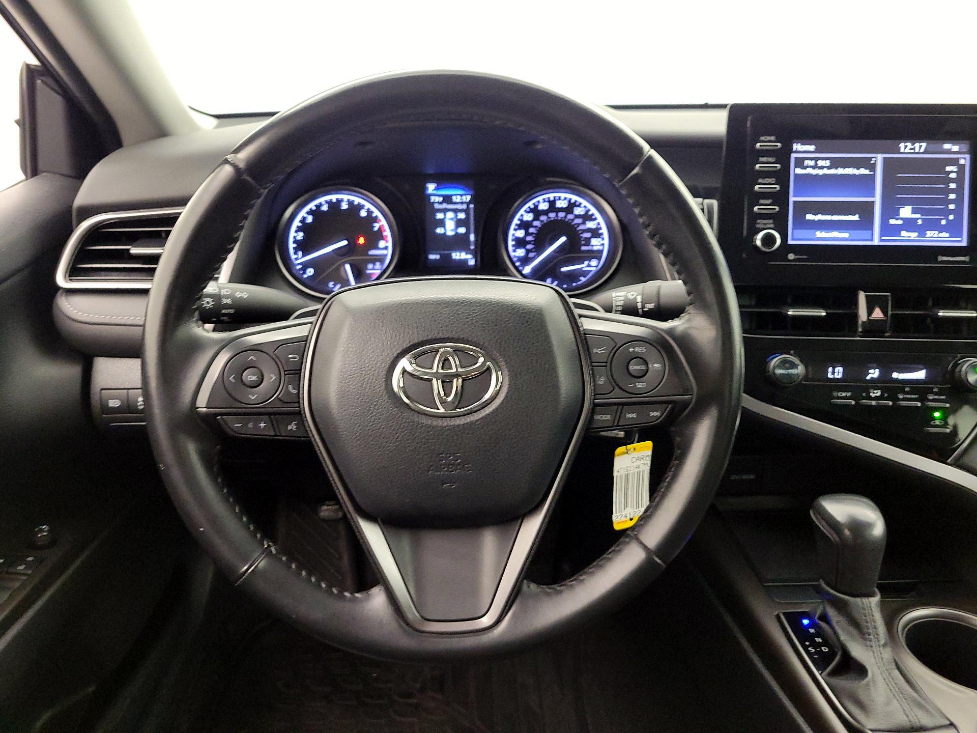 Thumbnail: 2021 Toyota Camry - 10