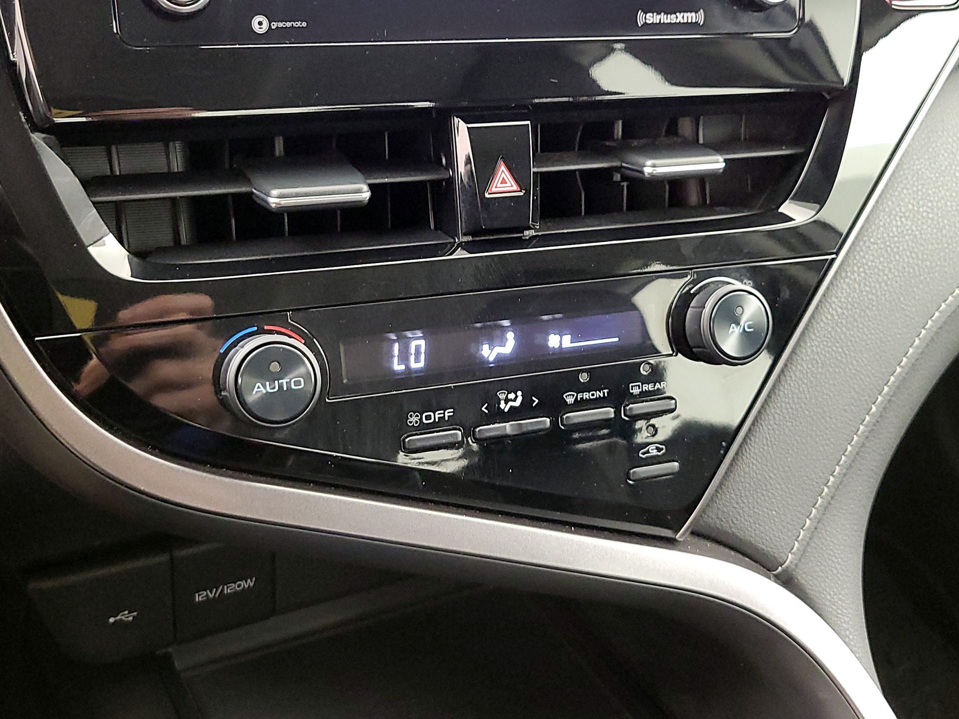Thumbnail: 2021 Toyota Camry - 16