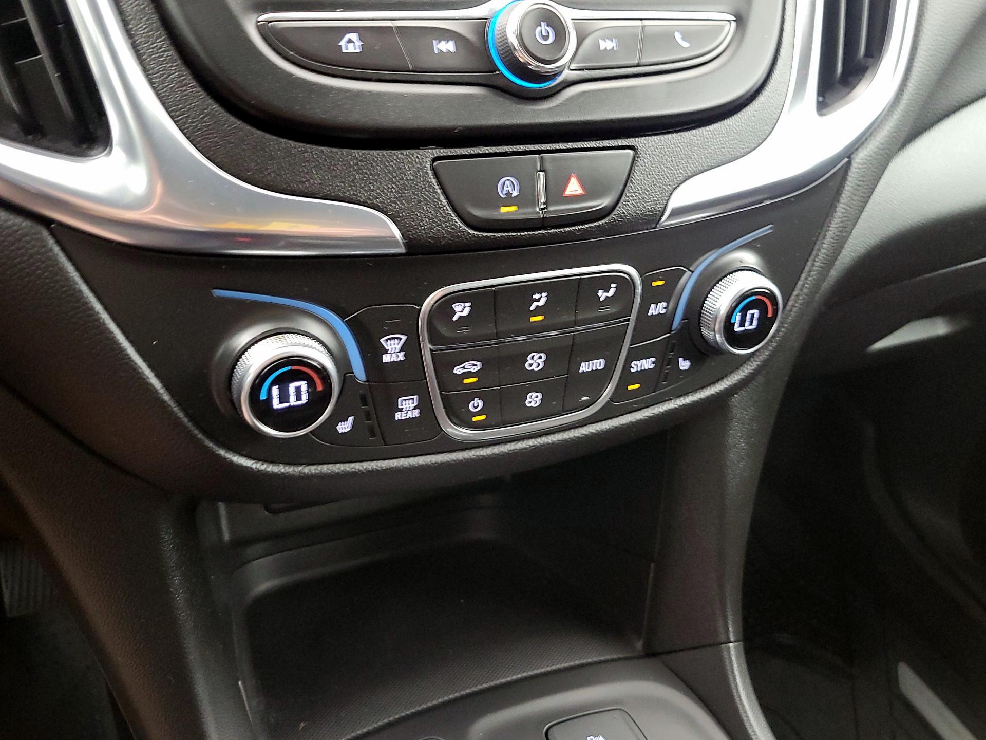 Thumbnail: 2022 Chevrolet Equinox - 16