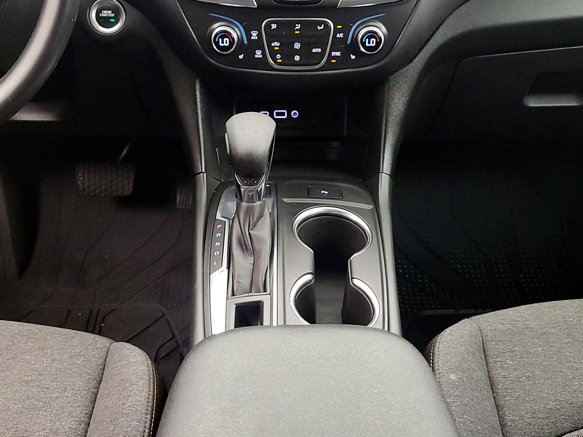 Thumbnail: 2022 Chevrolet Equinox - 17