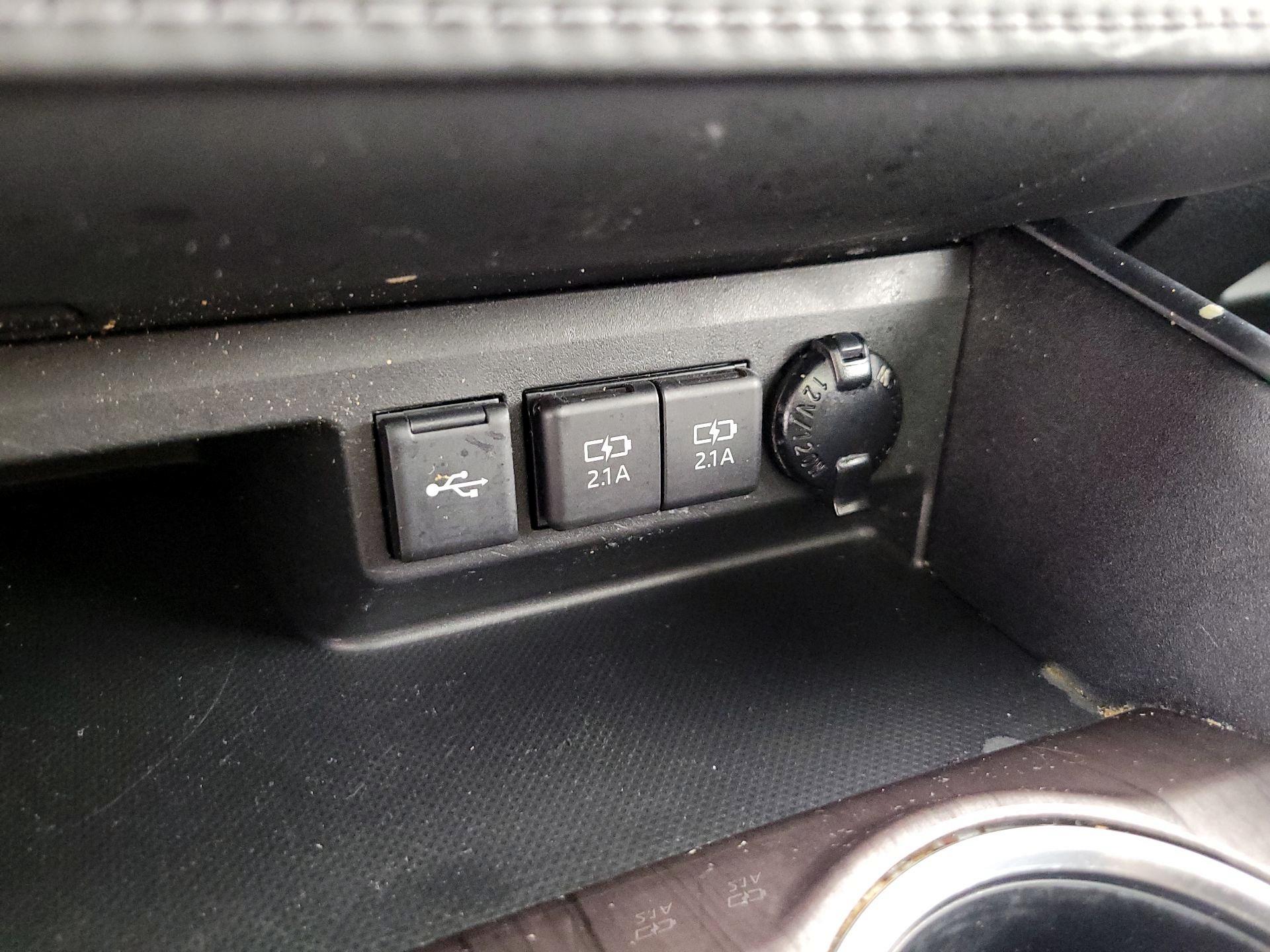 Thumbnail: 2021 Toyota Highlander - 19