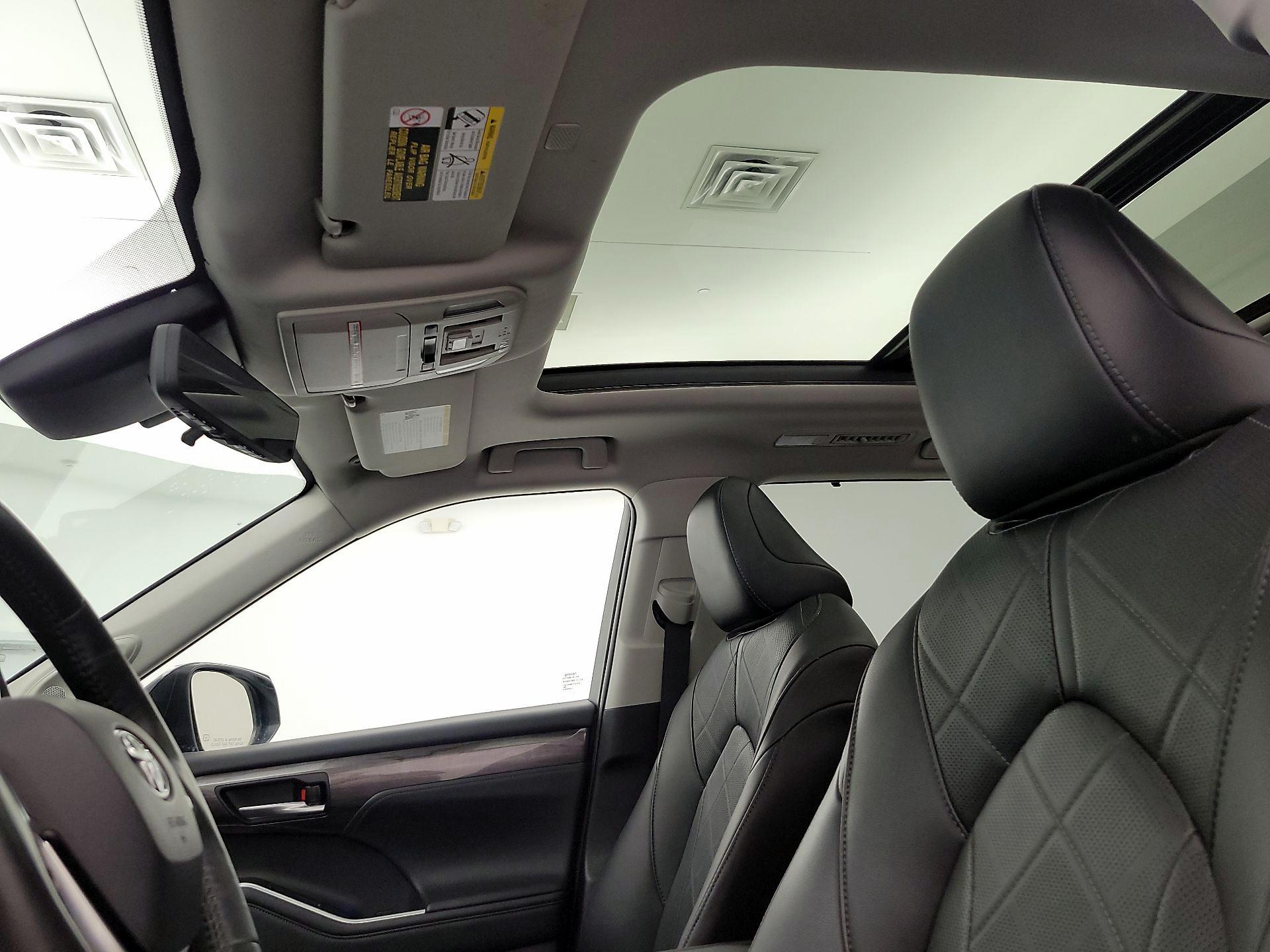 Thumbnail: 2021 Toyota Highlander - 20