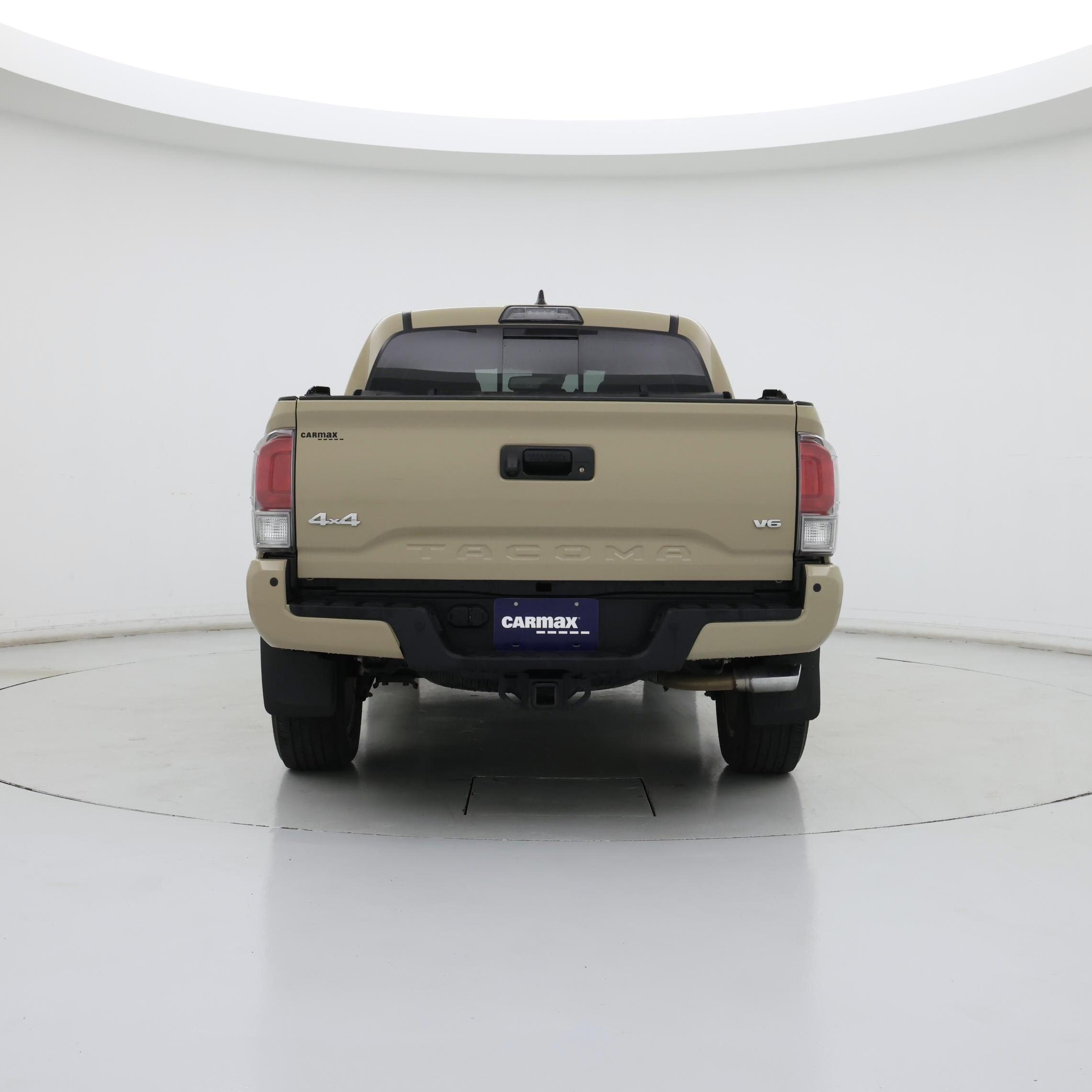 Thumbnail: 2018 Toyota Tacoma - 6