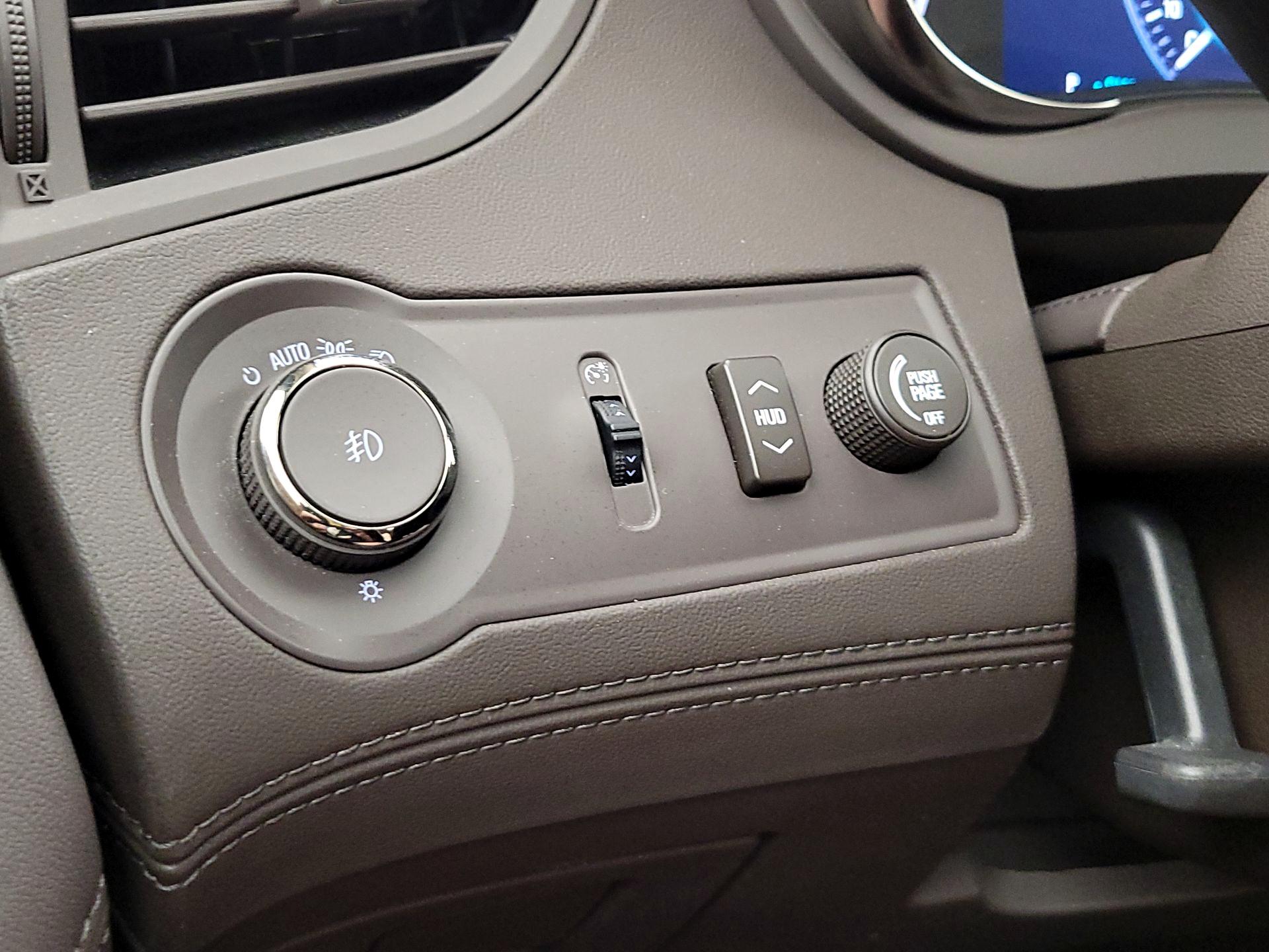 Thumbnail: 2014 Buick LaCrosse - 13
